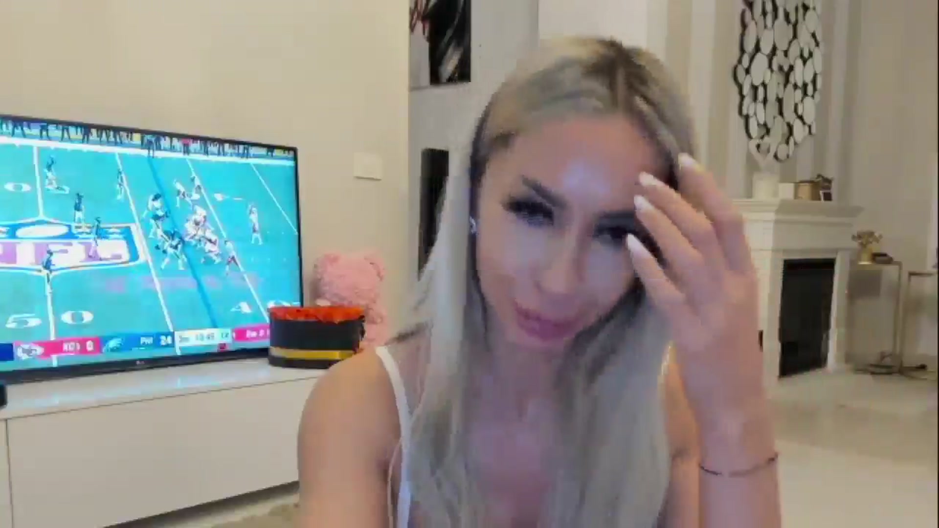 Gallery image thumbnail from Missy_alena's myfreecams stream on, 02/10/2025, 02:20 image 7 of 20