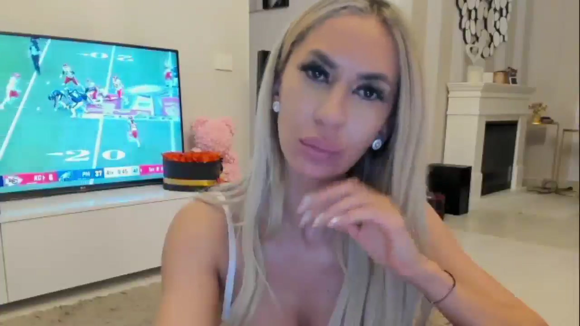 Gallery image thumbnail from Missy_alena's myfreecams stream on, 02/10/2025, 03:04 image 12 of 20