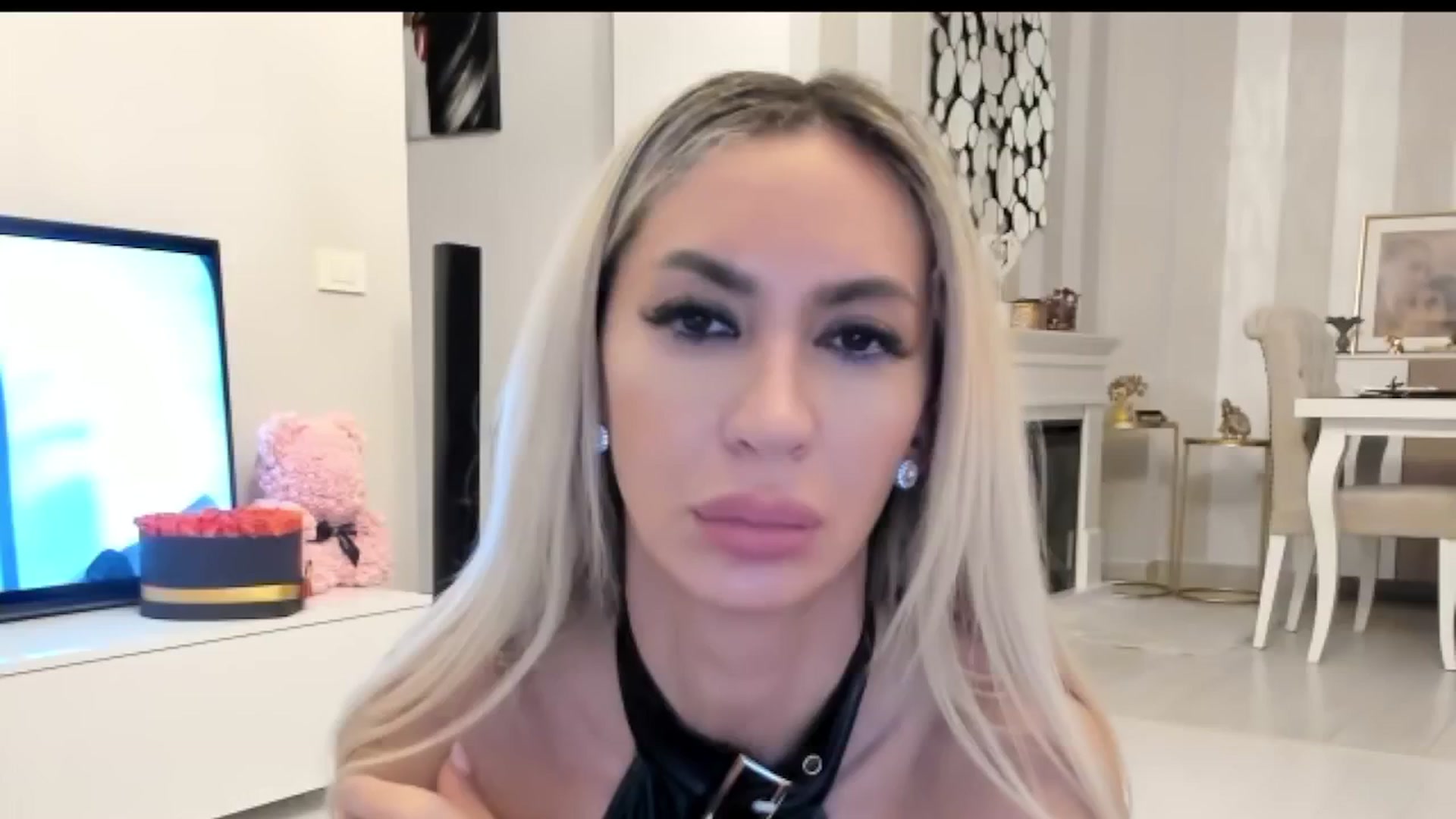 Gallery image thumbnail from Missy_alena's myfreecams stream on, 04/14/2025, 24:24 image 11 of 20