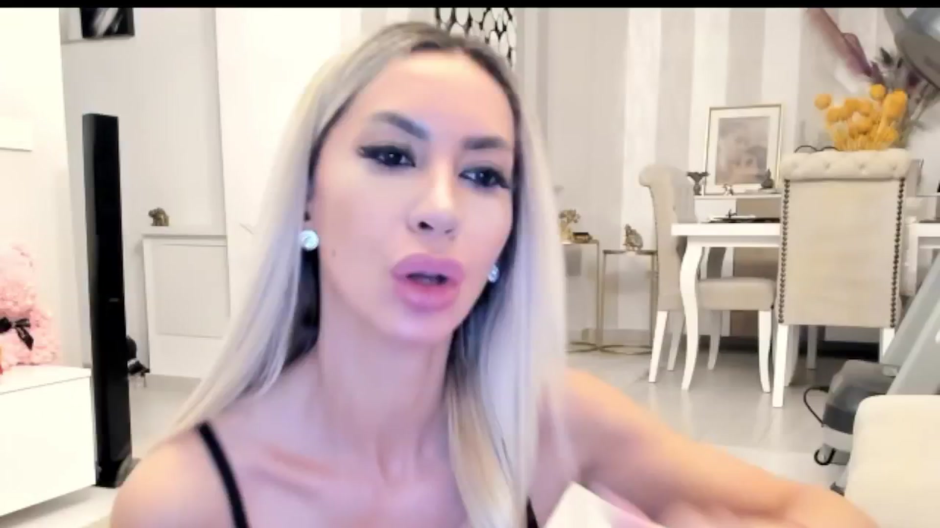Gallery image thumbnail from Missy_alena's myfreecams stream on, 05/02/2025, 24:08 image 19 of 20