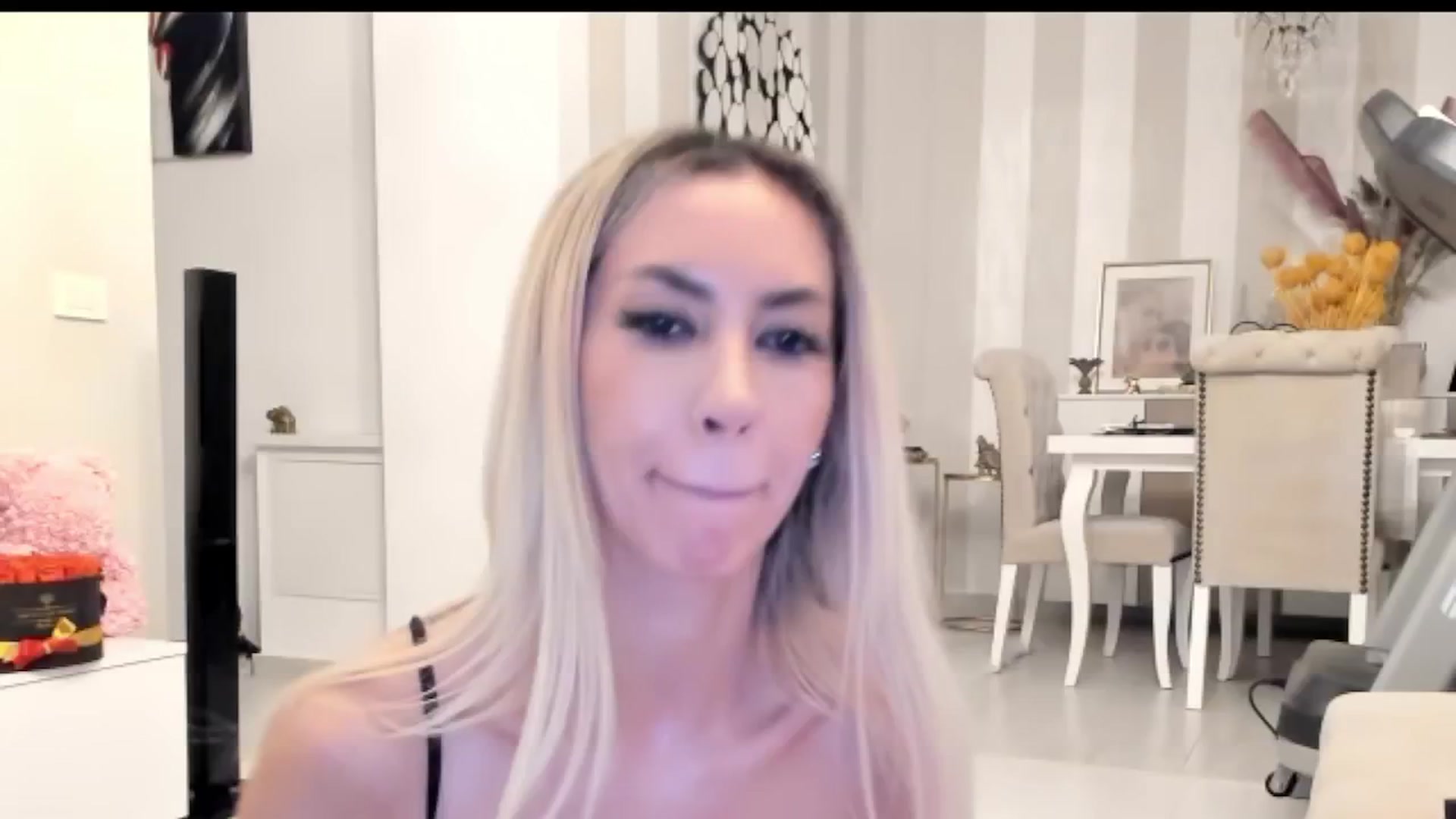 Gallery image thumbnail from Missy_alena's myfreecams stream on, 05/12/2025, 01:32 image 14 of 20