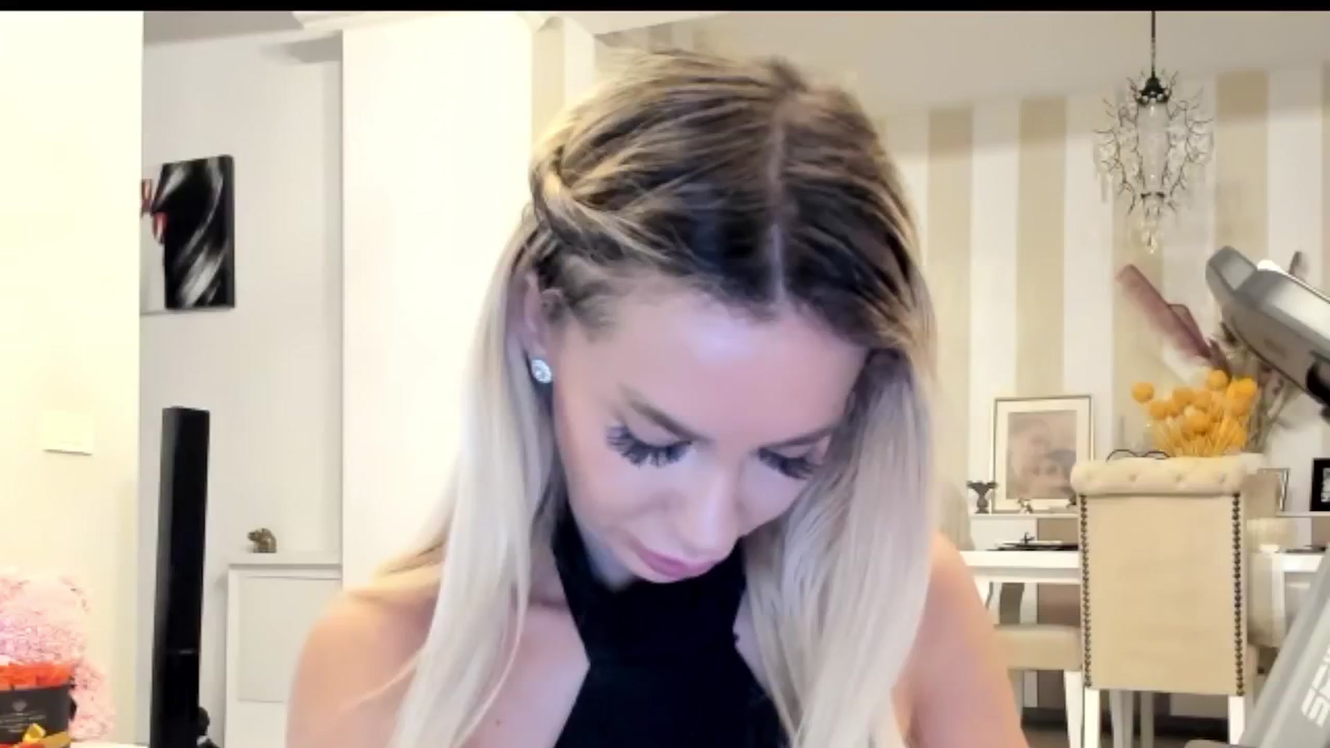 Gallery image thumbnail from Missy_alena's myfreecams stream on, 05/21/2025, 20:20 image 11 of 20