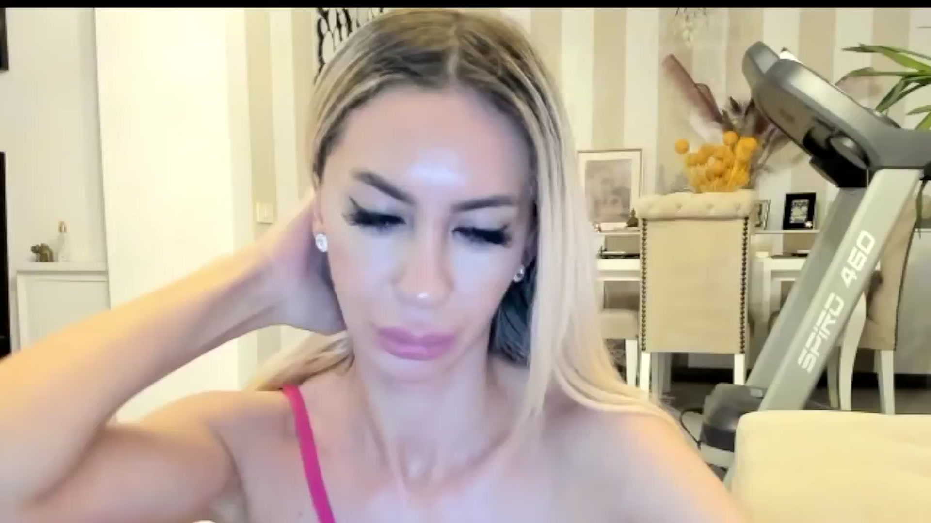 Gallery image thumbnail from Missy_alena's myfreecams stream on, 06/03/2025, 01:41 image 5 of 20