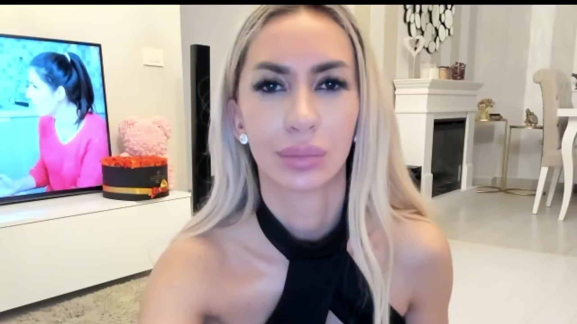 Gallery image thumbnail from Missy_alena's myfreecams stream on, 06/10/2025, 24:00 image 2 of 20