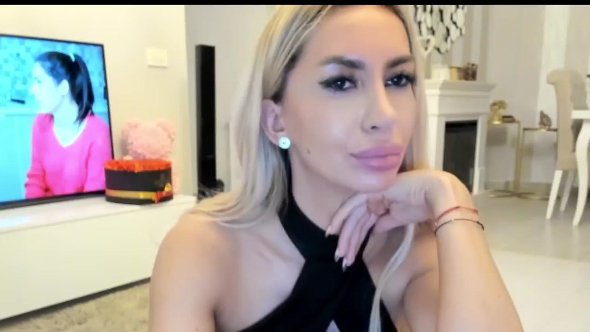 Gallery image thumbnail from Missy_alena's myfreecams stream on, 06/10/2025, 24:00 image 3 of 20