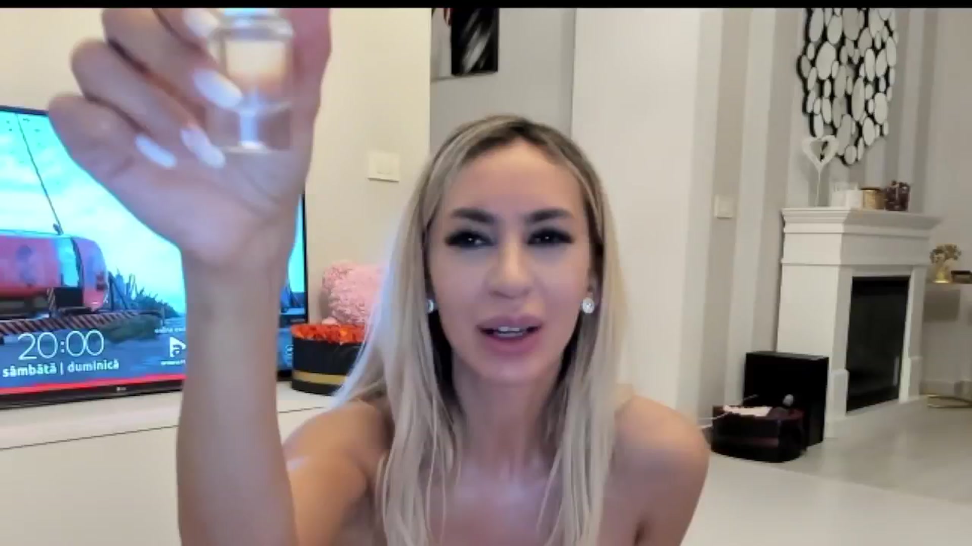 Gallery image thumbnail from Missy_alena's myfreecams stream on, 06/19/2025, 24:50 image 18 of 20