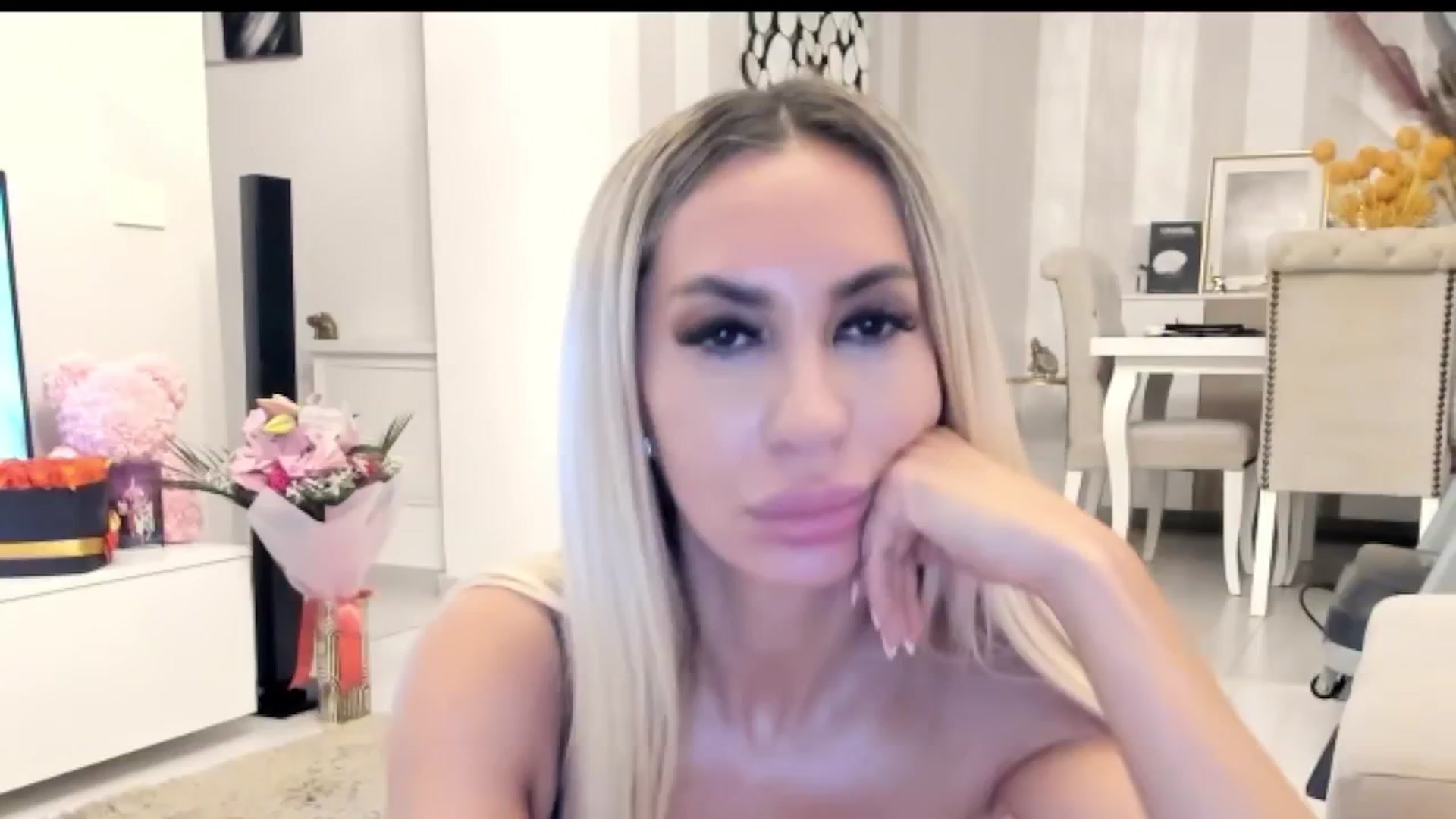 Gallery image thumbnail from Missy_alena's myfreecams stream on, 08/11/2025, 01:55 image 16 of 20
