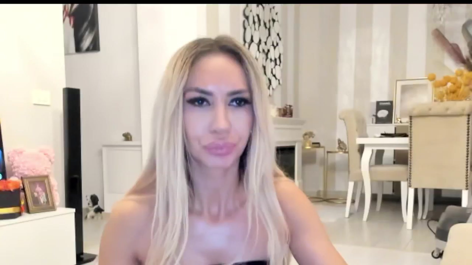 Gallery image thumbnail from Missy_alena's myfreecams stream on, 08/16/2025, 23:35 image 5 of 20