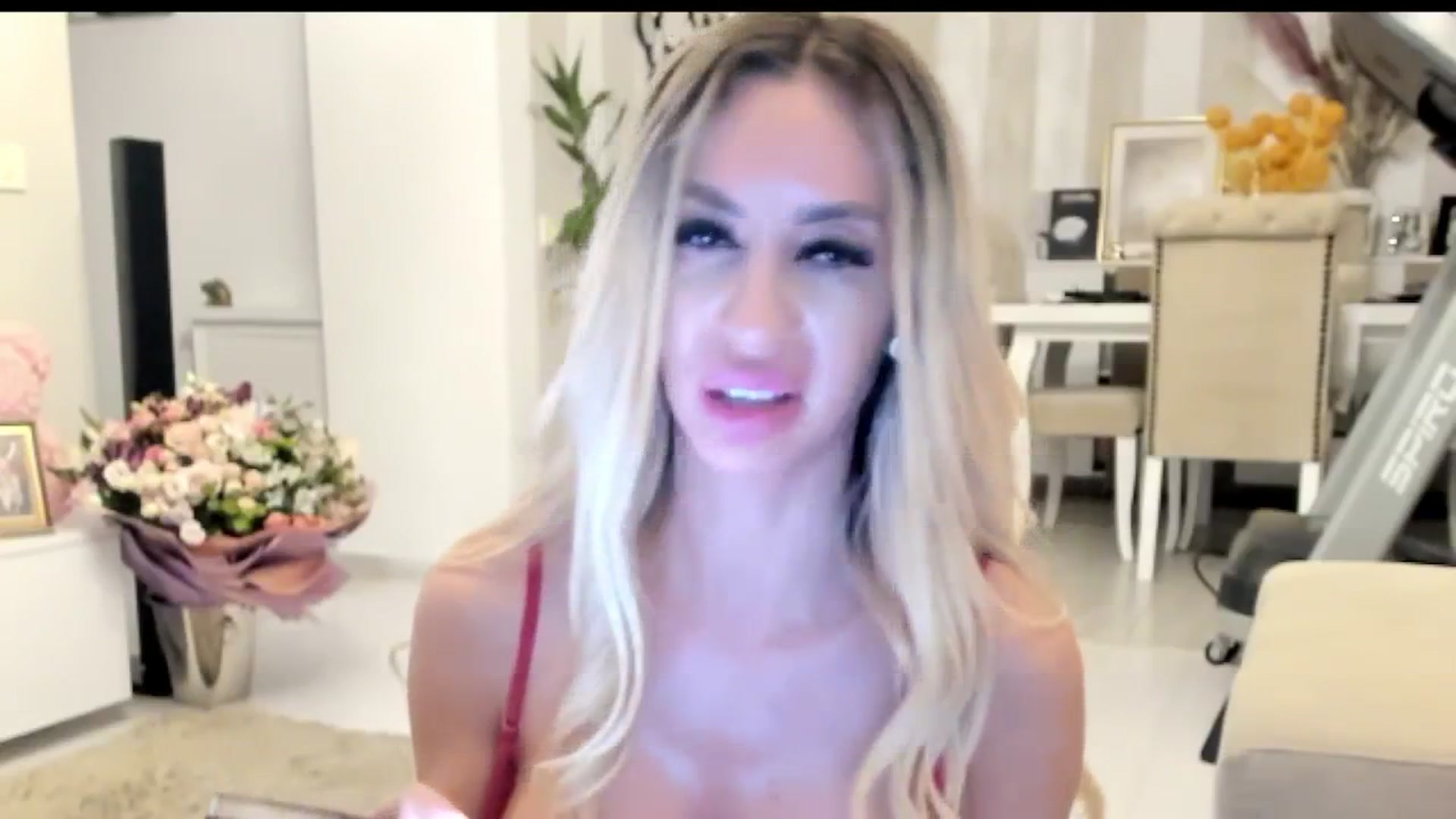 Gallery image thumbnail from Missy_alena's myfreecams stream on, 08/23/2025, 02:18 image 8 of 20