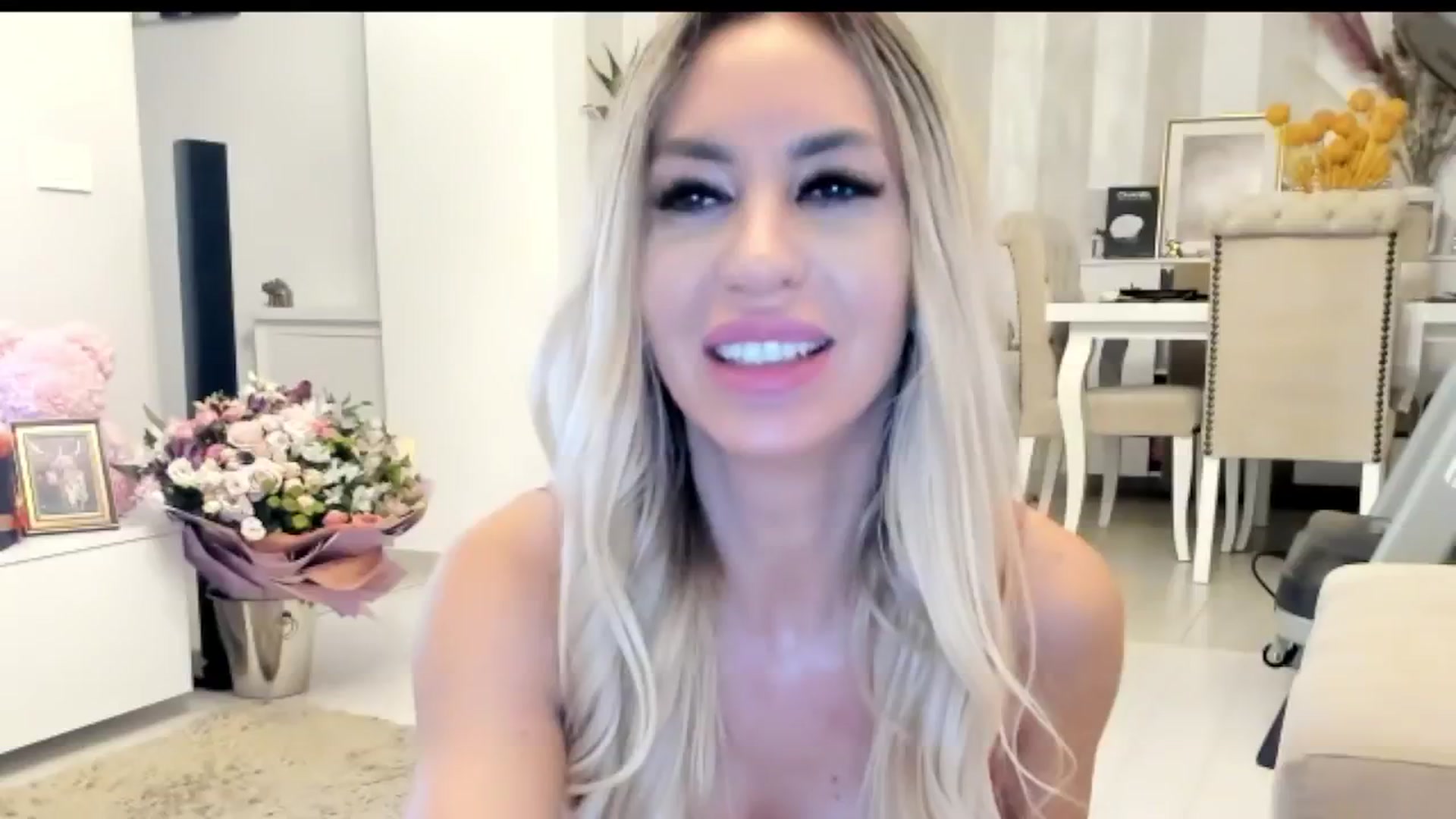 Gallery image thumbnail from Missy_alena's myfreecams stream on, 08/23/2025, 02:18 image 5 of 20