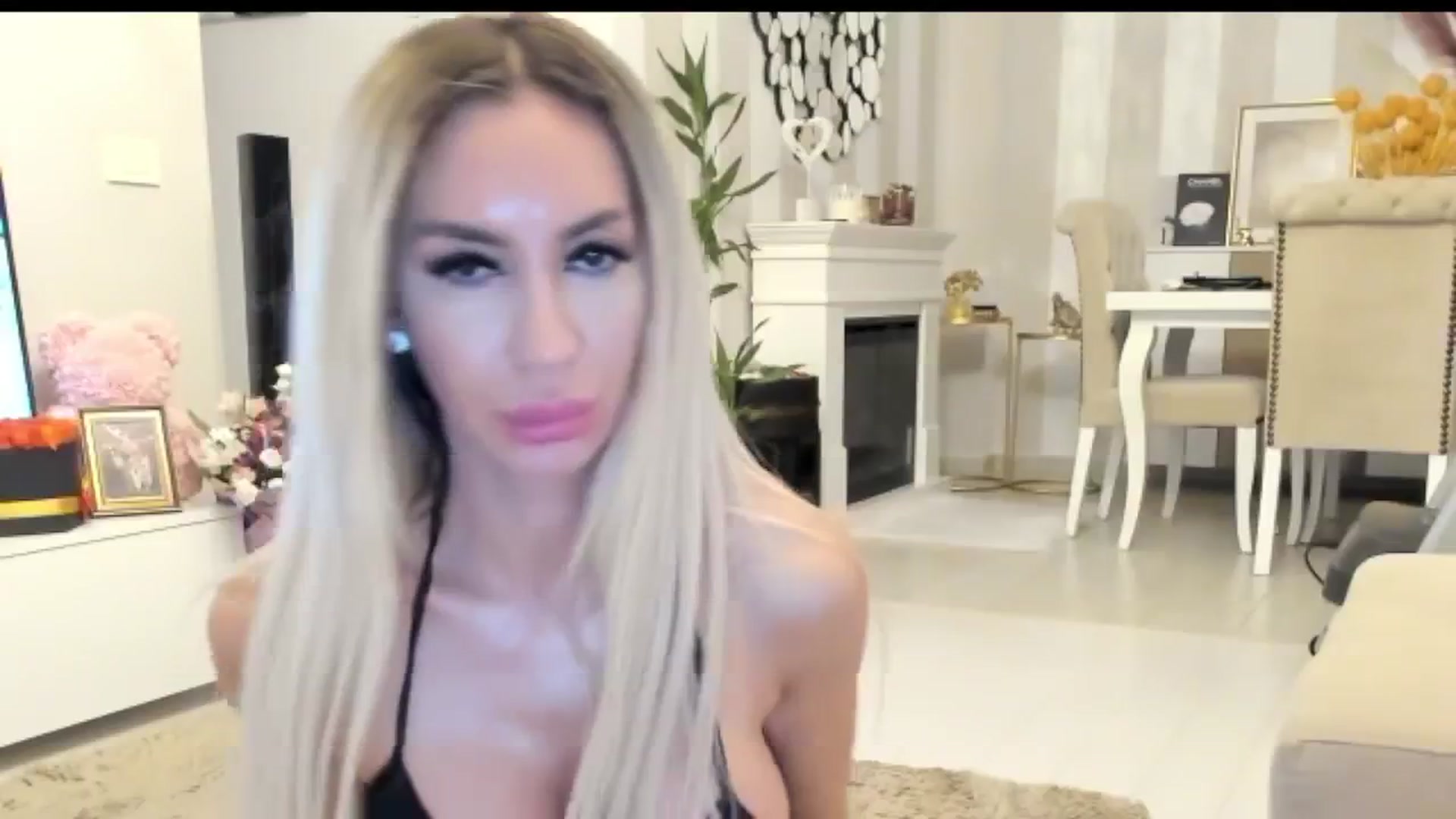 Gallery image thumbnail from Missy_alena's myfreecams stream on, 08/26/2025, 24:07 image 14 of 20