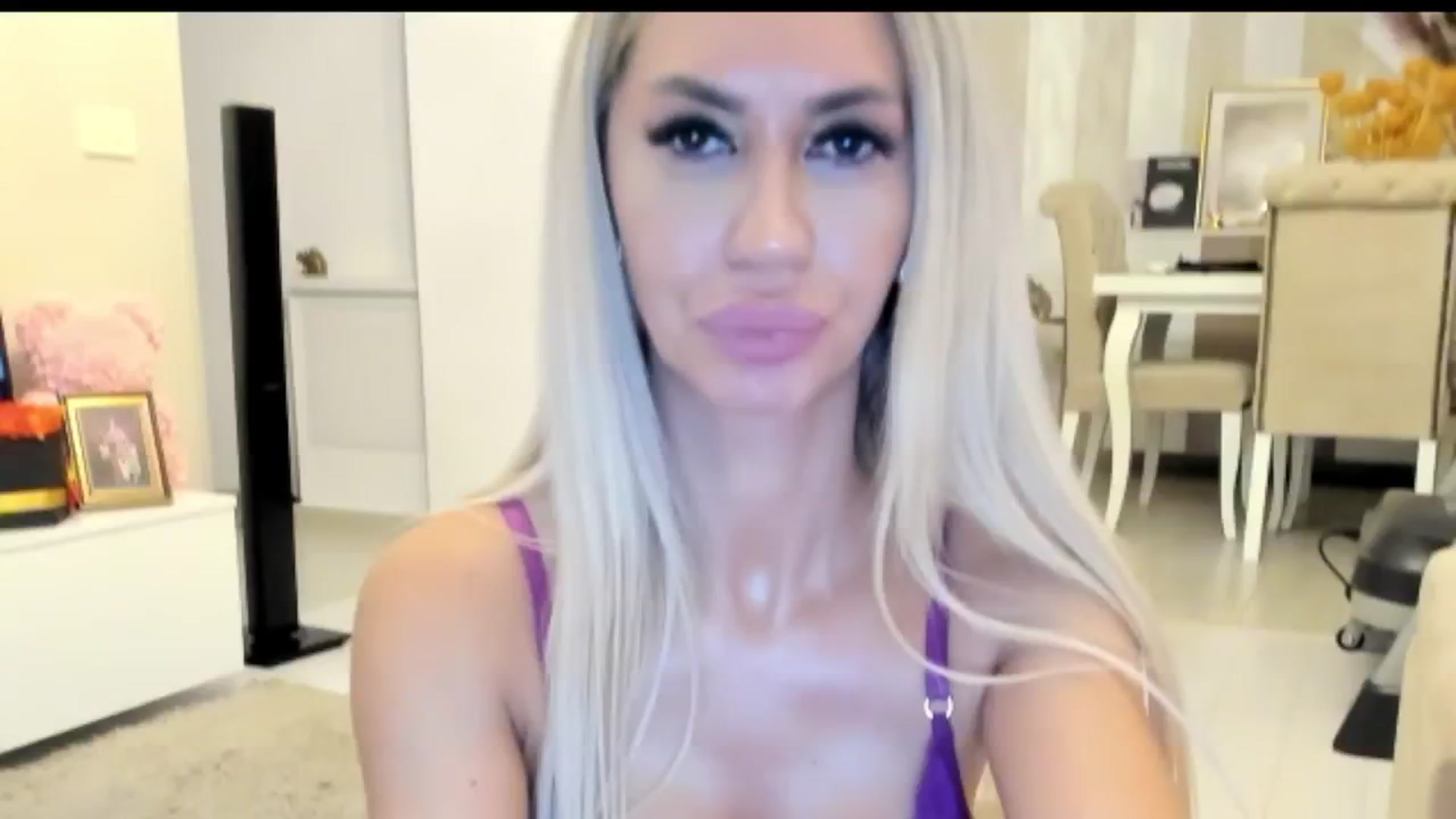 Gallery image thumbnail from Missy_alena's myfreecams stream on, 09/06/2025, 23:14 image 18 of 20