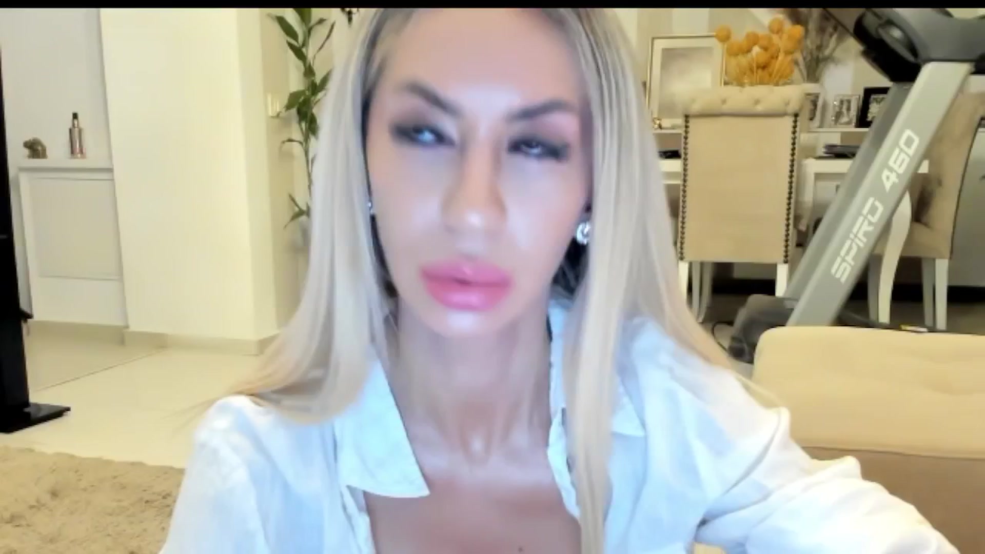 Gallery image thumbnail from Missy_alena's myfreecams stream on, 09/09/2025, 20:23 image 20 of 20