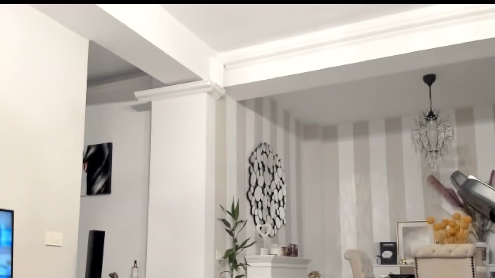 Gallery image thumbnail from Missy_alena's myfreecams stream on, 09/19/2025, 21:02 image 15 of 20