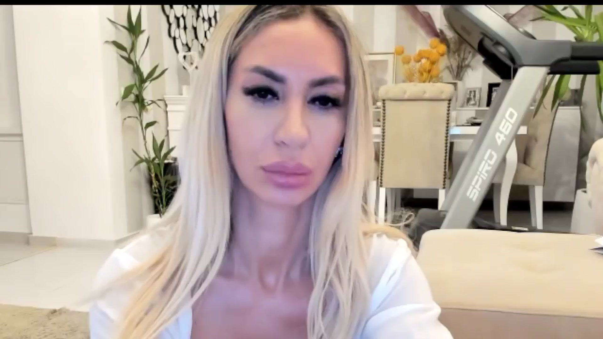 Gallery image thumbnail from Missy_alena's myfreecams stream on, 10/01/2025, 01:35 image 19 of 20
