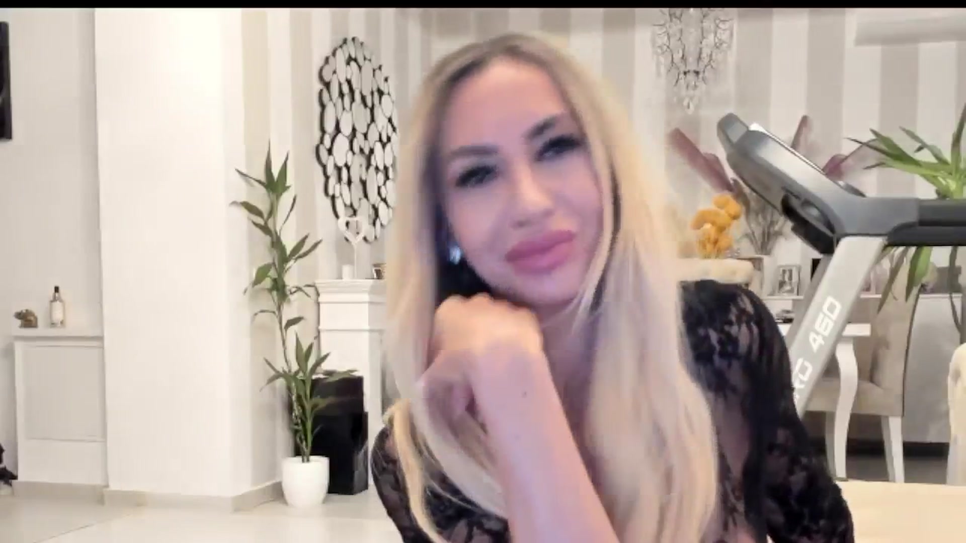 Gallery image thumbnail from Missy_alena's myfreecams stream on, 10/02/2025, 21:46 image 15 of 20