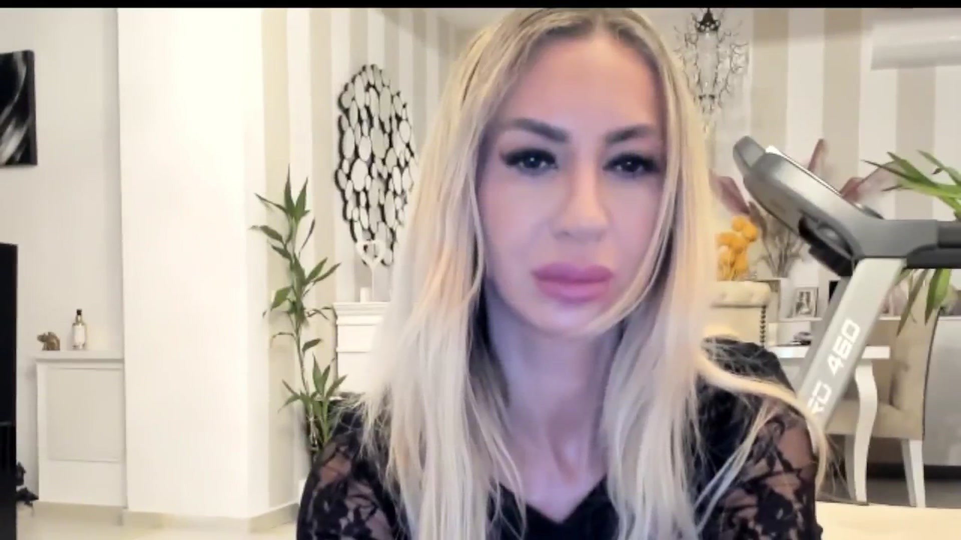 Gallery image thumbnail from Missy_alena's myfreecams stream on, 10/02/2025, 21:46 image 11 of 20