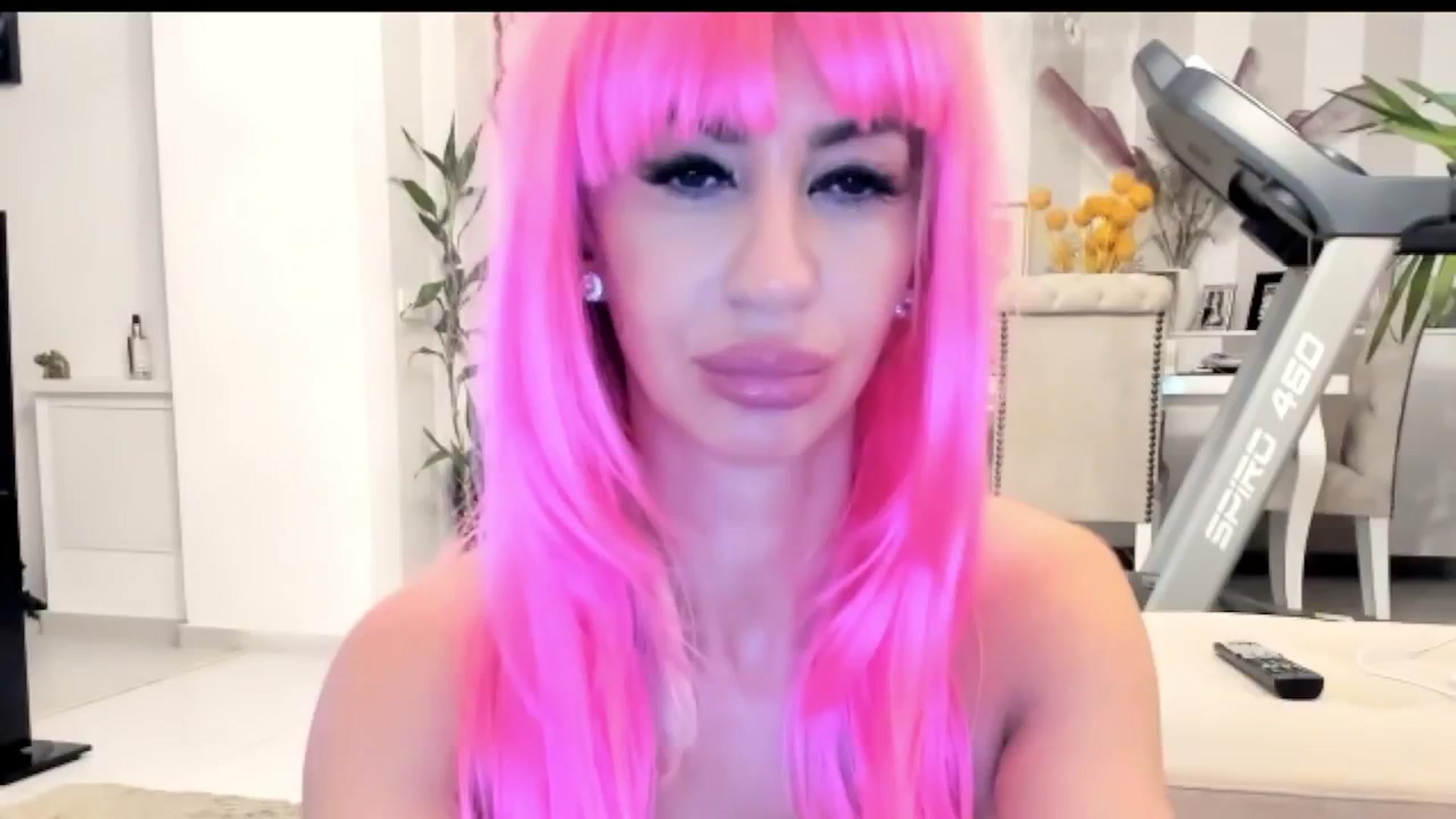 Gallery image thumbnail from Missy_alena's myfreecams stream on, 10/08/2025, 01:35 image 15 of 20