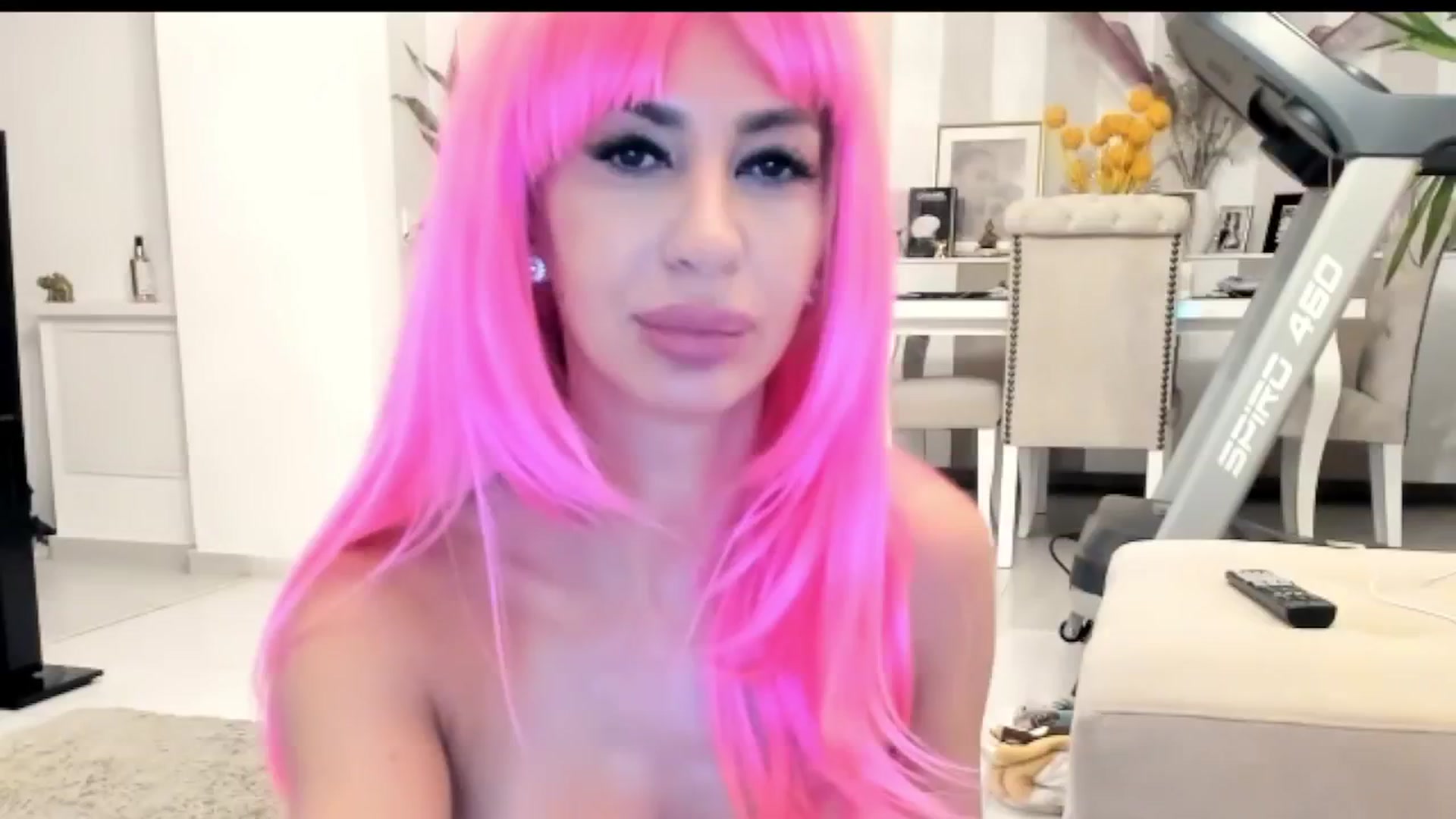 Gallery image thumbnail from Missy_alena's myfreecams stream on, 10/08/2025, 01:35 image 18 of 20