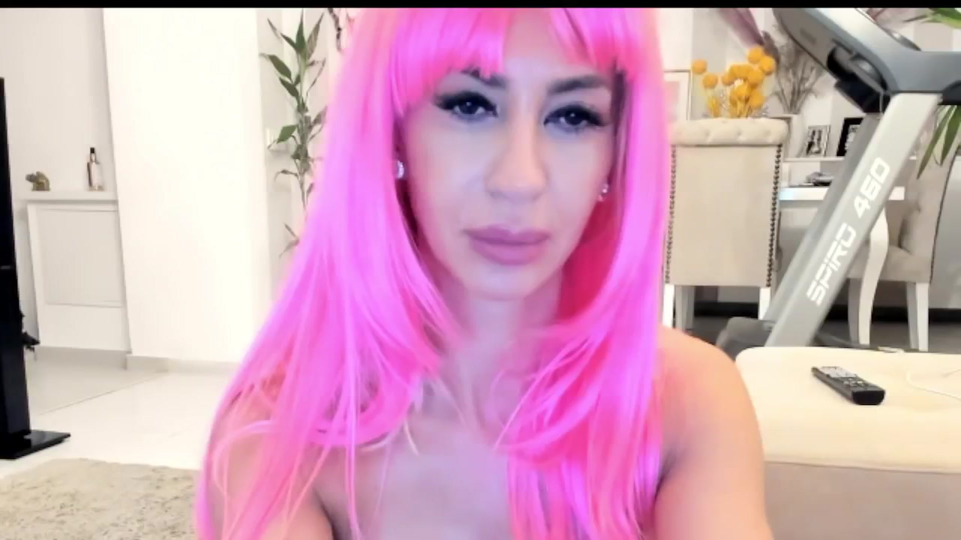Gallery image thumbnail from Missy_alena's myfreecams stream on, 10/08/2025, 01:35 image 19 of 20