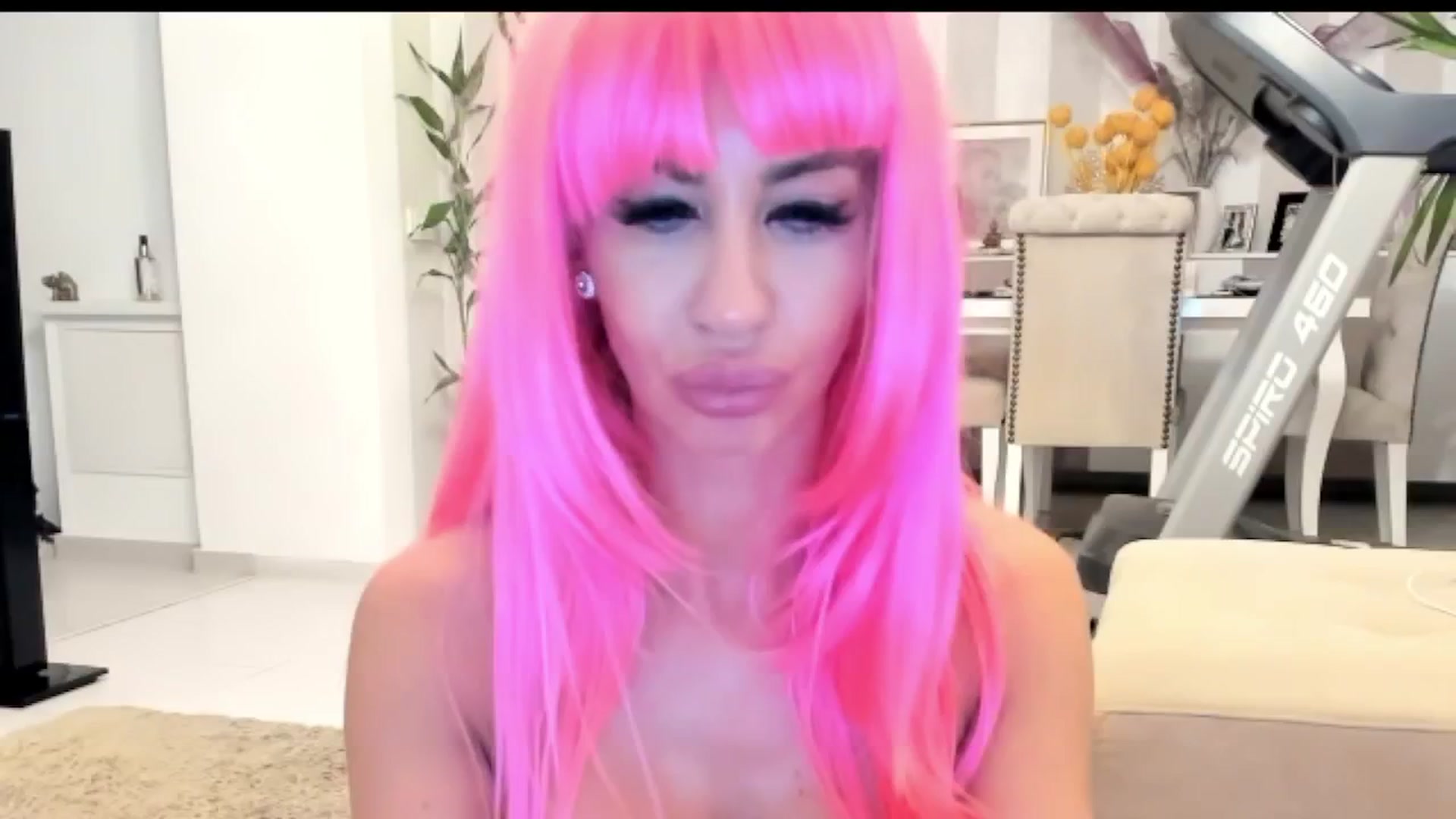 Gallery image thumbnail from Missy_alena's myfreecams stream on, 10/08/2025, 01:35 image 20 of 20