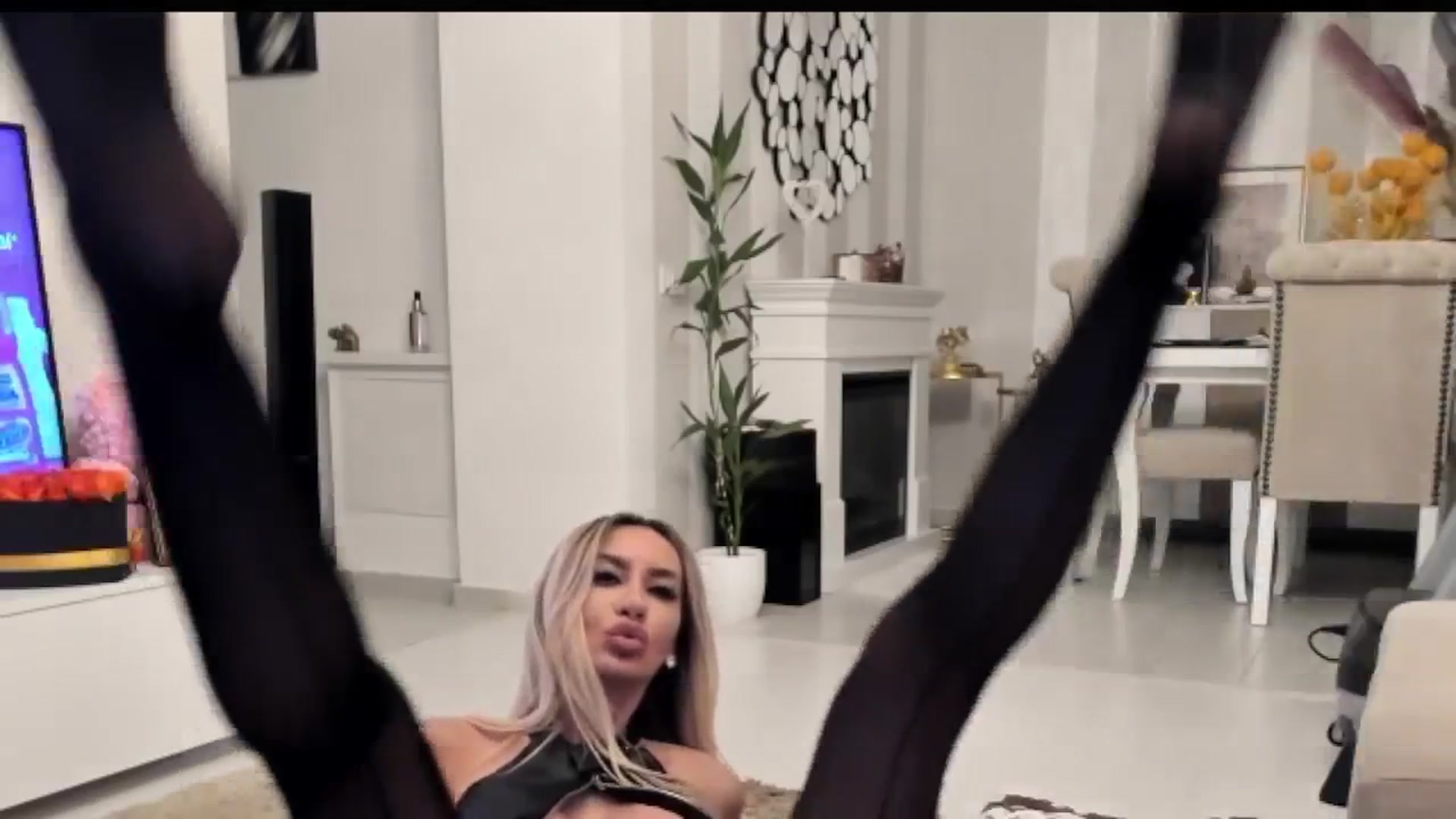 Gallery image thumbnail from Missy_alena's myfreecams stream on, 10/12/2025, 01:23 image 20 of 20