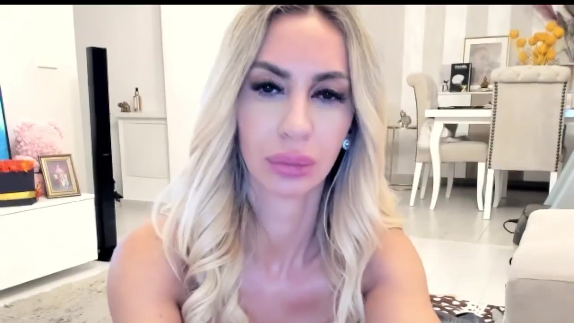 Gallery image thumbnail from Missy_alena's myfreecams stream on, 10/15/2025, 24:04 image 18 of 20
