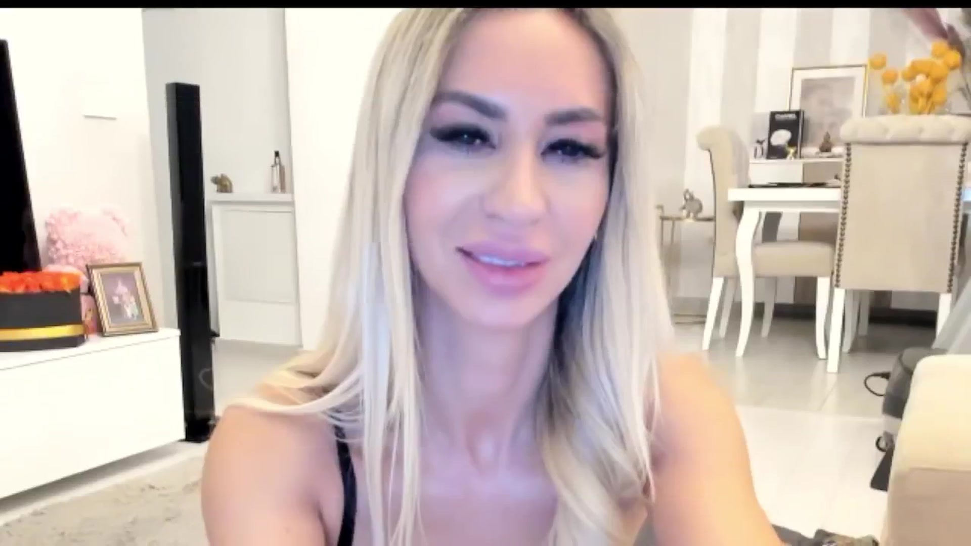 Gallery image thumbnail from Missy_alena's myfreecams stream on, 10/20/2025, 23:19 image 15 of 20