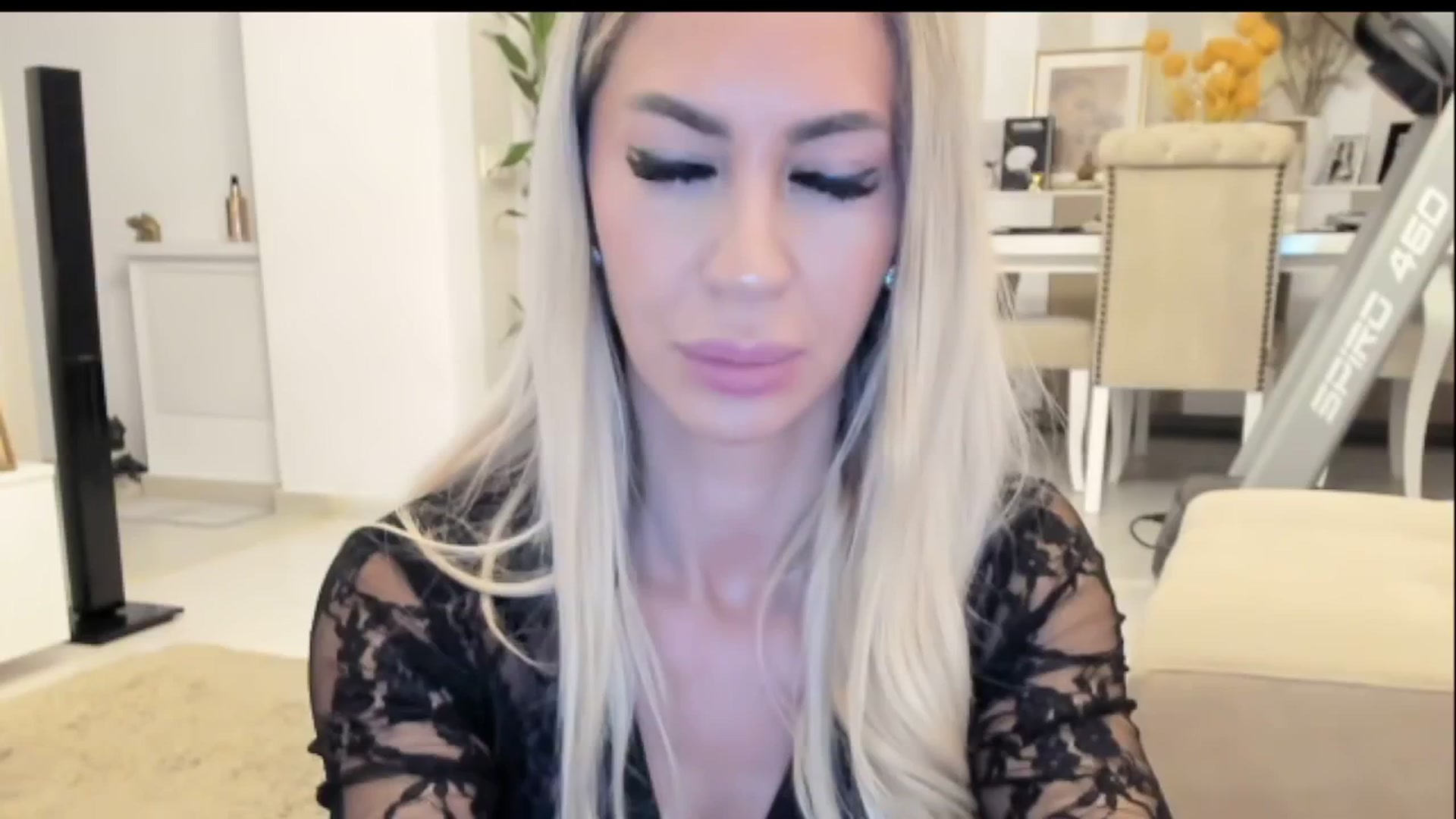Gallery image thumbnail from Missy_alena's myfreecams stream on, 10/23/2025, 21:23 image 1 of 20