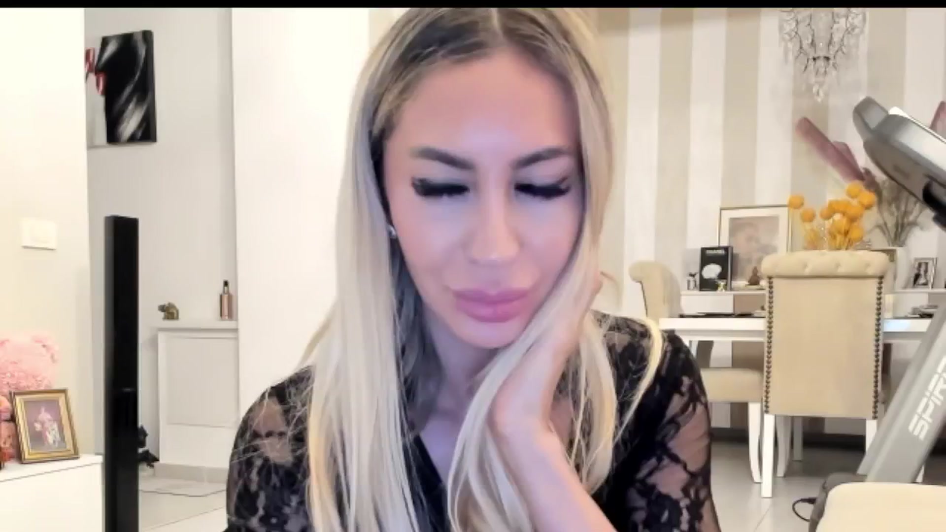 Gallery image thumbnail from Missy_alena's myfreecams stream on, 10/23/2025, 23:03 image 19 of 20