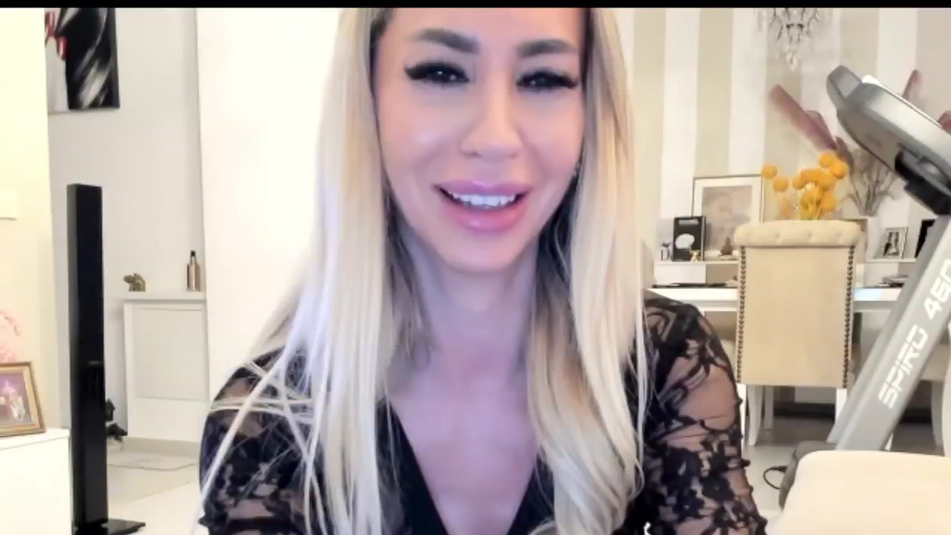Gallery image thumbnail from Missy_alena's myfreecams stream on, 10/23/2025, 23:03 image 14 of 20