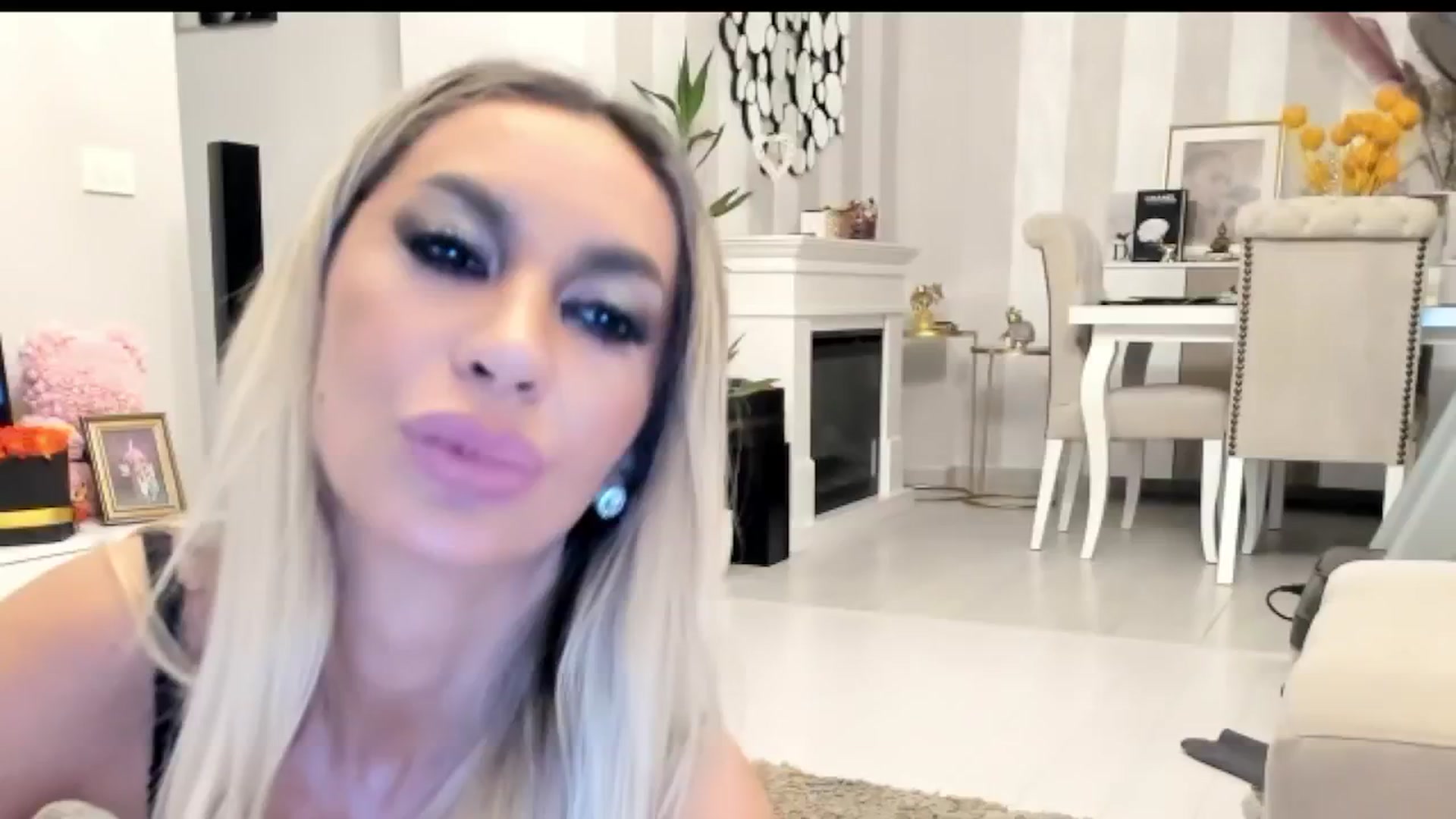 Gallery image thumbnail from Missy_alena's myfreecams stream on, 10/26/2025, 01:47 image 13 of 20