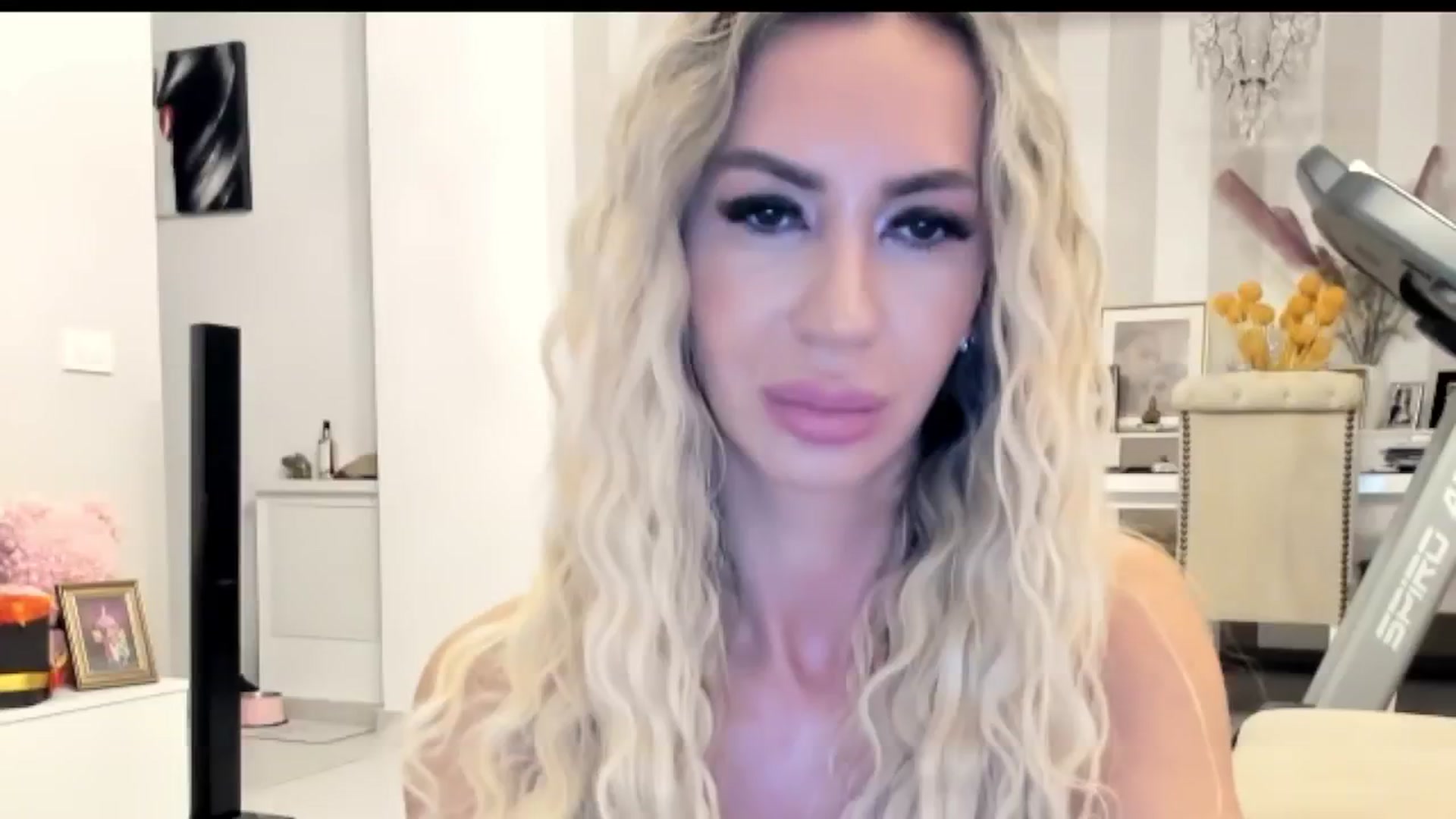 Gallery image thumbnail from Missy_alena's myfreecams stream on, 10/30/2025, 23:36 image 9 of 20