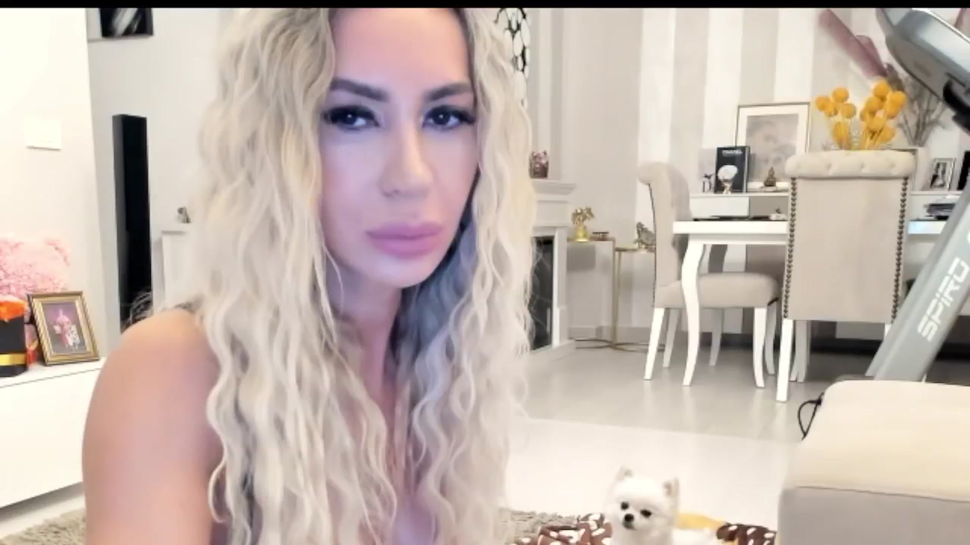 Gallery image thumbnail from Missy_alena's myfreecams stream on, 10/30/2025, 23:36 image 6 of 20