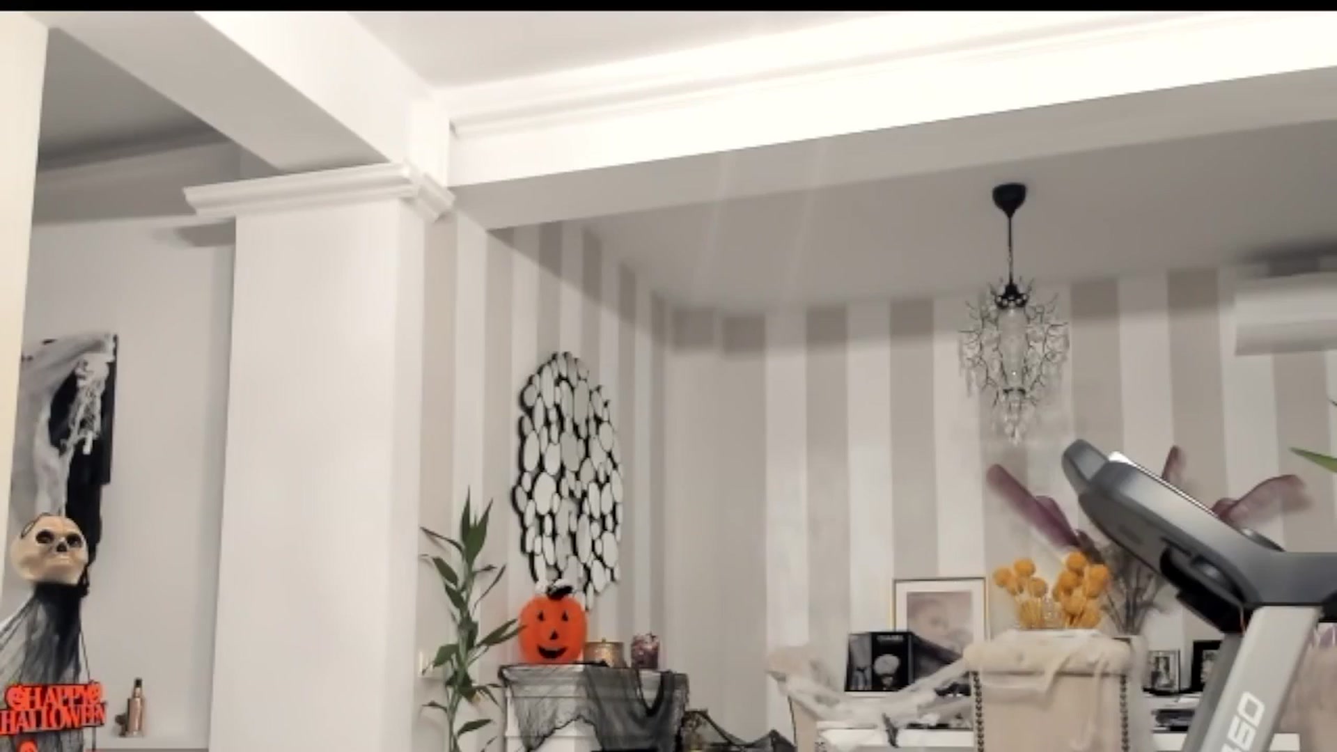 Gallery image thumbnail from Missy_alena's myfreecams stream on, 11/03/2025, 23:09 image 9 of 20