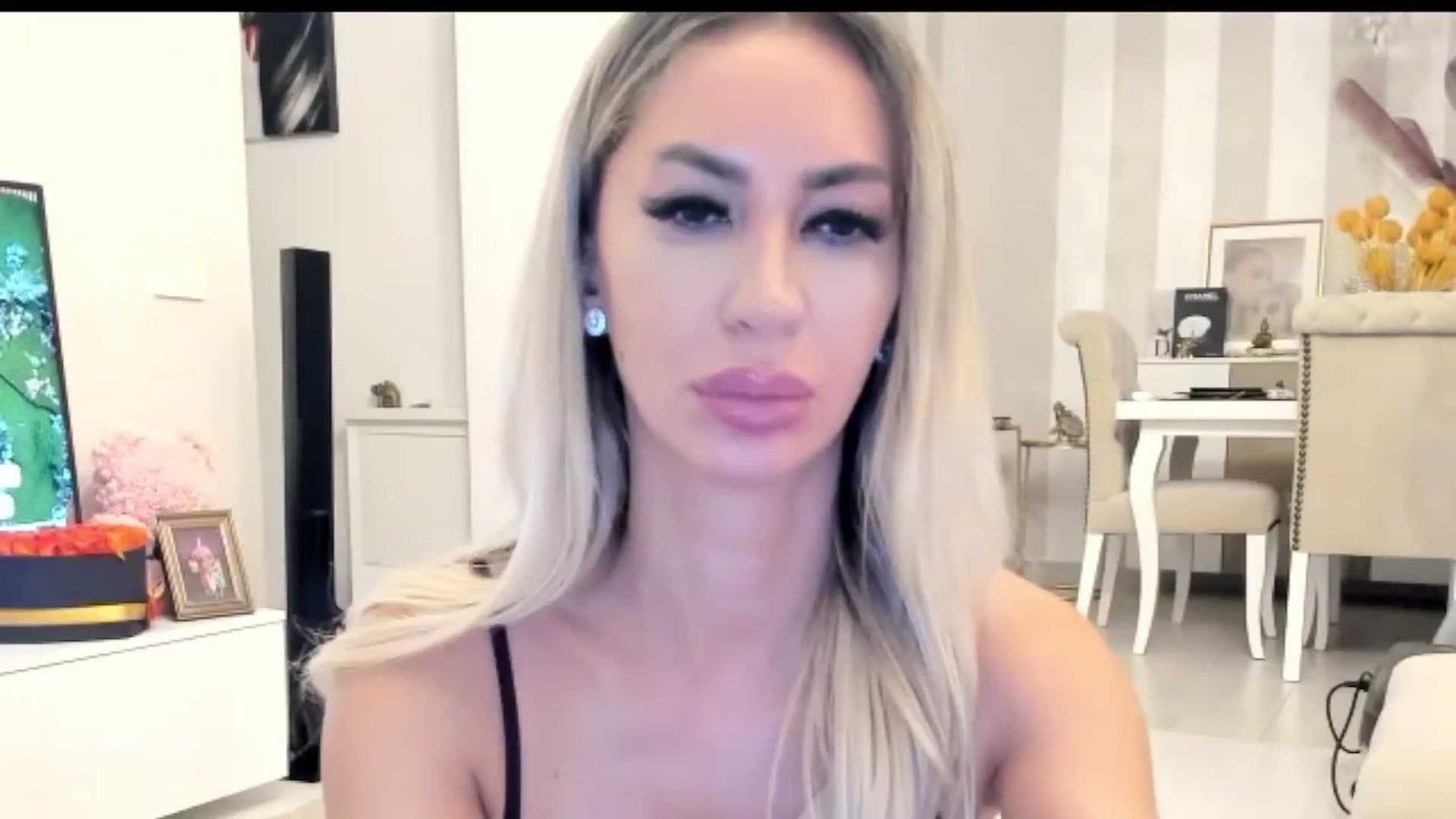 Gallery image thumbnail from Missy_alena's myfreecams stream on, 11/19/2025, 03:09 image 12 of 20