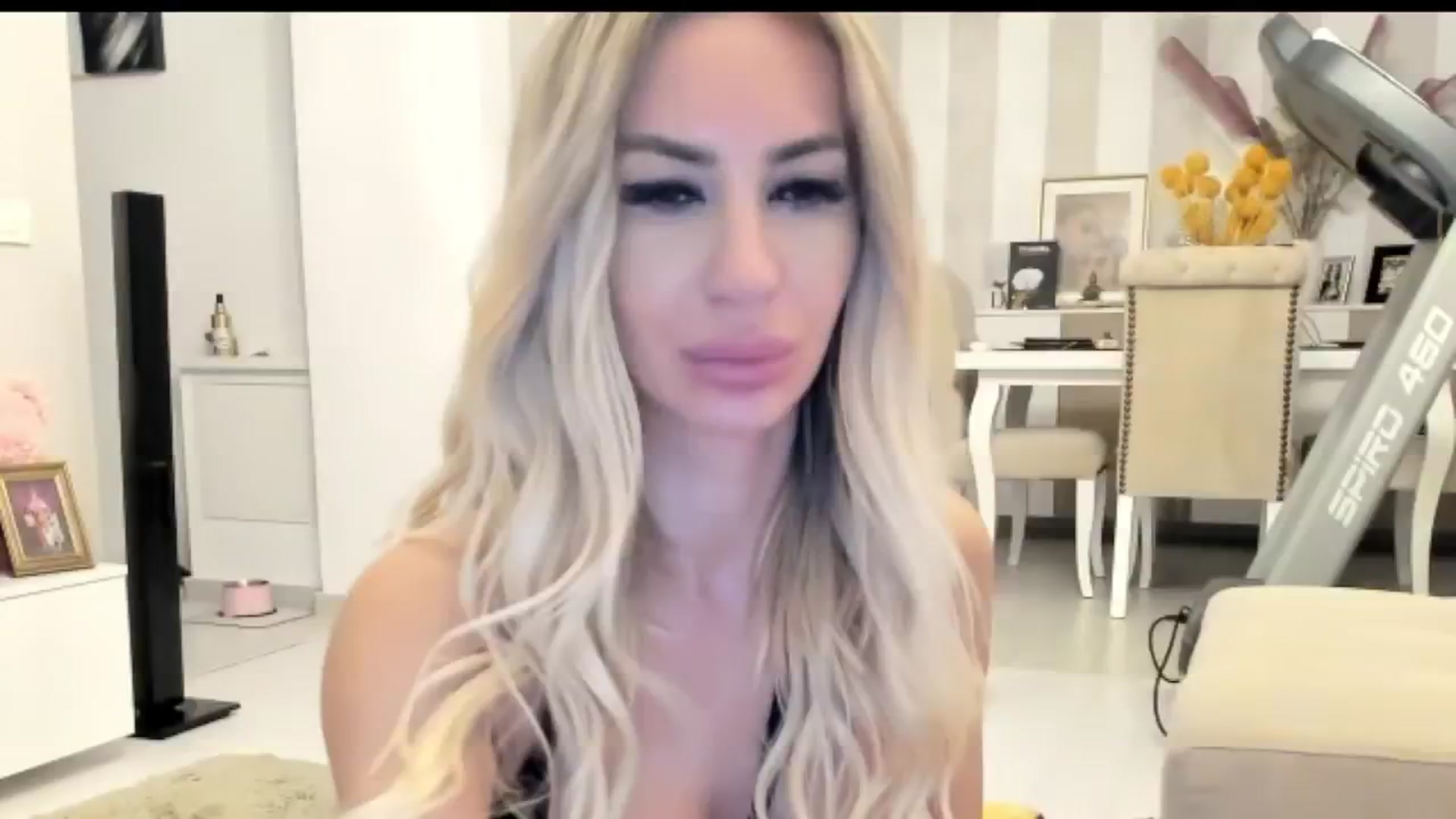 Gallery image thumbnail from Missy_alena's myfreecams stream on, 11/28/2025, 03:19 image 19 of 20