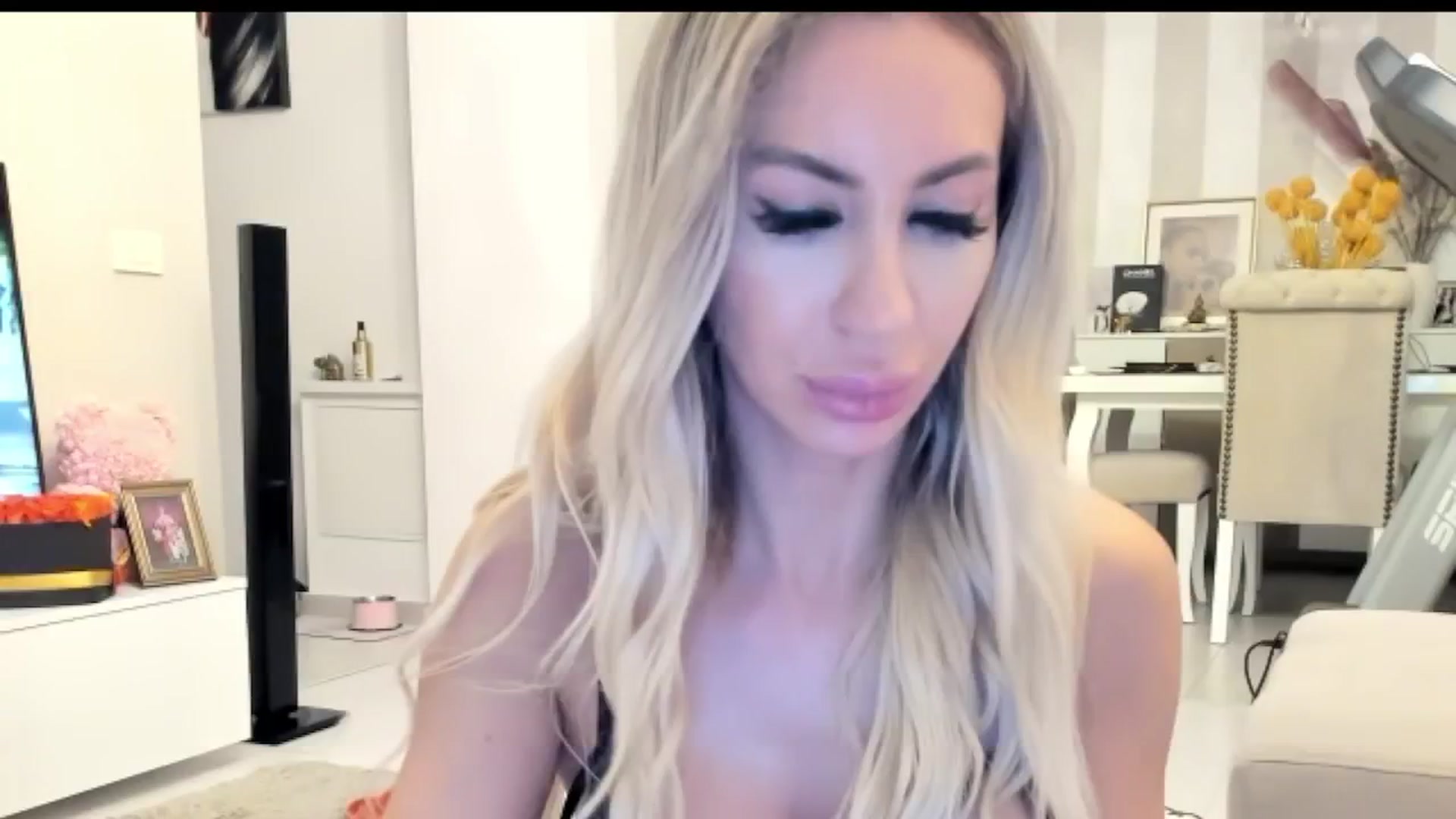 Gallery image thumbnail from Missy_alena's myfreecams stream on, 12/01/2025, 02:37 image 3 of 20