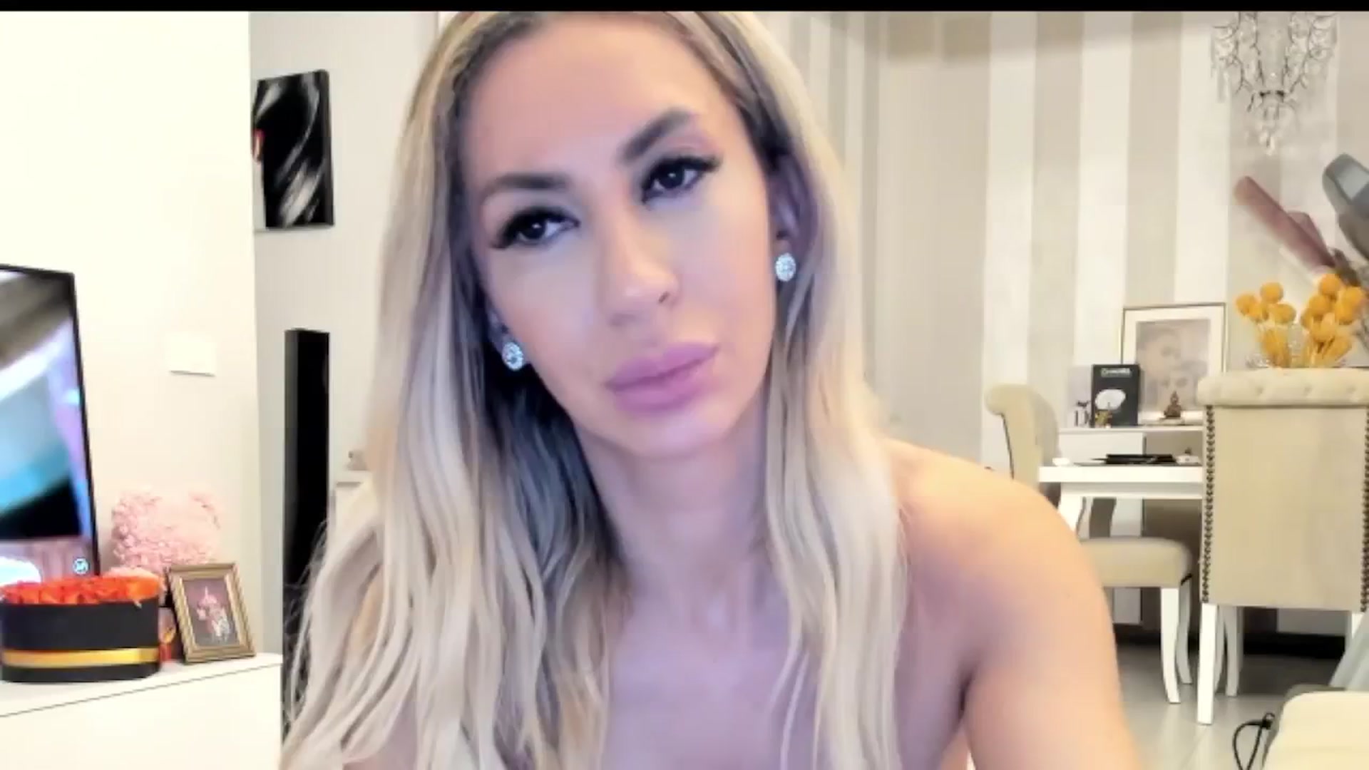 Gallery image thumbnail from Missy_alena's myfreecams stream on, 12/01/2025, 02:37 image 17 of 20