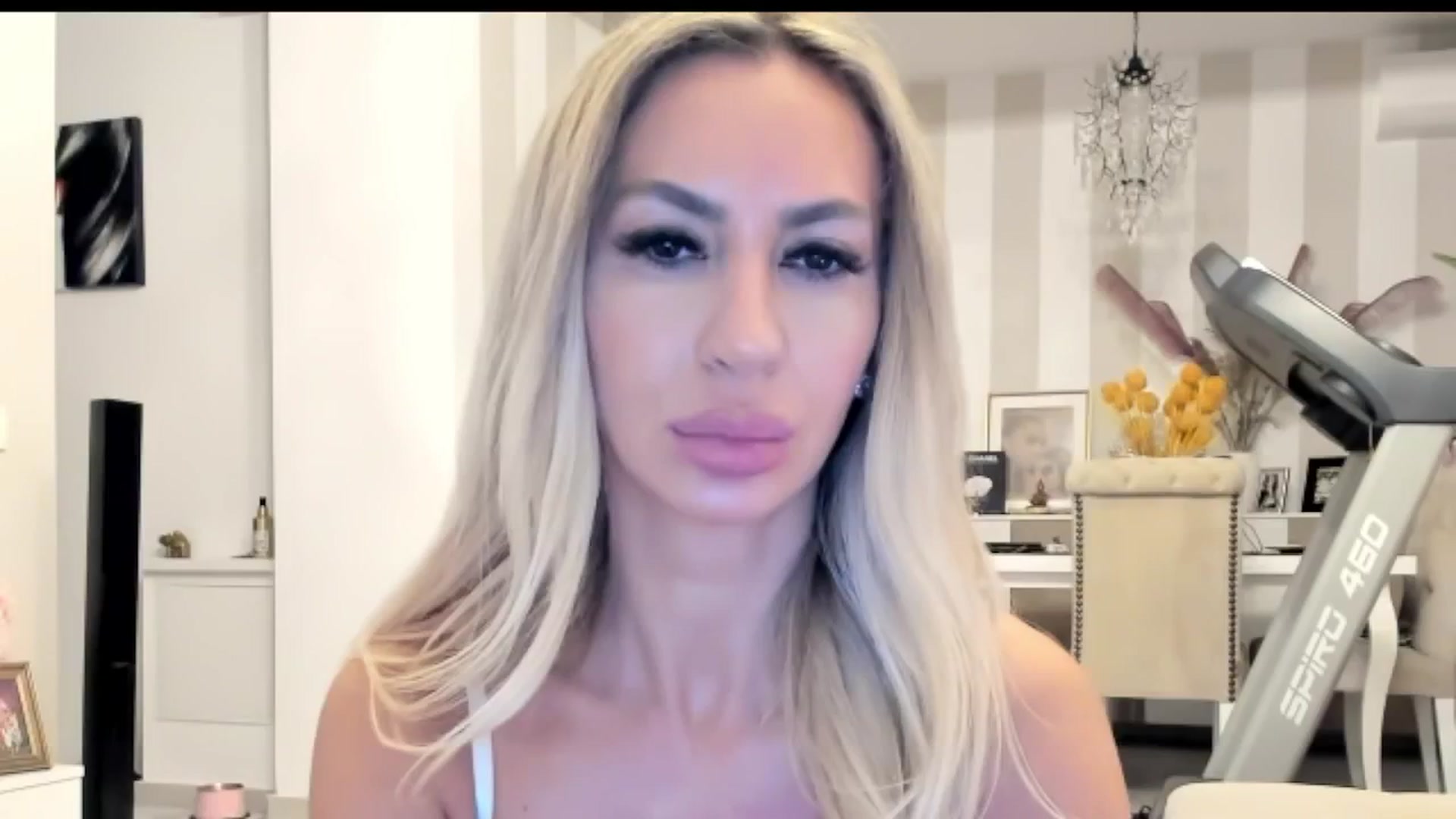 Gallery image thumbnail from Missy_alena's myfreecams stream on, 12/03/2025, 23:46 image 1 of 20
