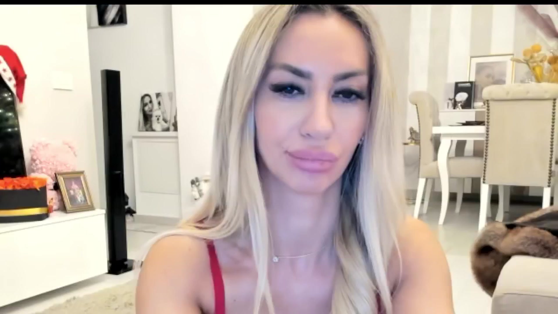Gallery image thumbnail from Missy_alena's myfreecams stream on, 12/22/2025, 01:19 image 20 of 20
