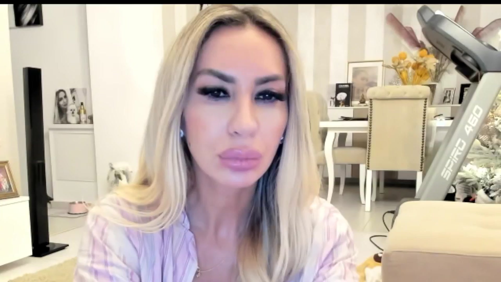 Gallery image thumbnail from Missy_alena's myfreecams stream on, 01/08/2026, 02:19 image 19 of 20