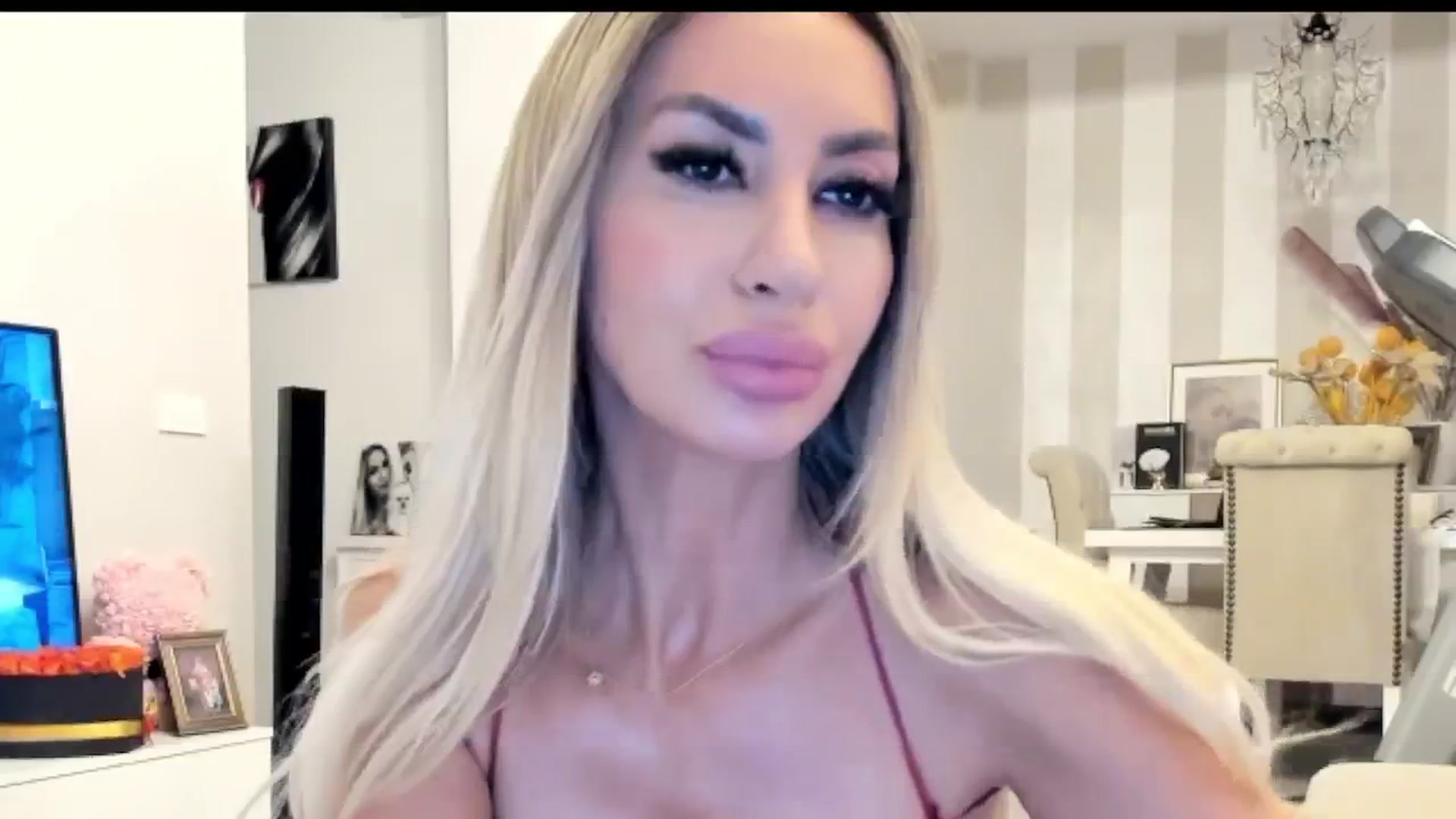 Gallery image thumbnail from Missy_alena's myfreecams stream on, 01/11/2026, 23:35 image 7 of 20