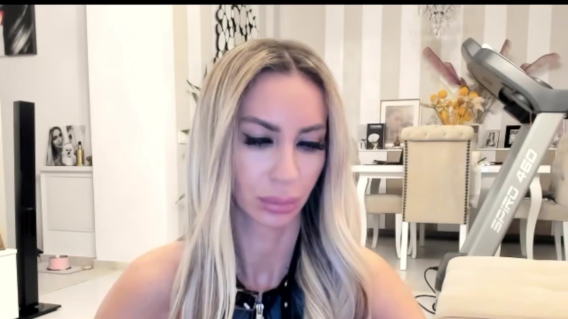 Gallery image thumbnail from Missy_alena's myfreecams stream on, 01/14/2026, 01:59 image 15 of 20