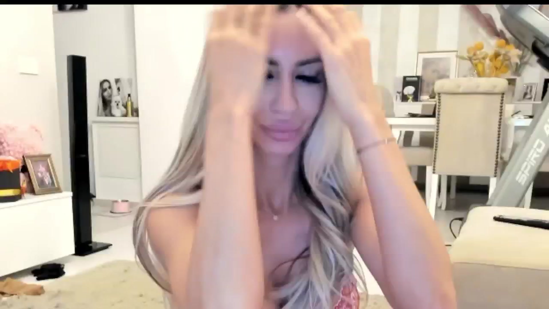 Gallery image thumbnail from Missy_alena's myfreecams stream on, 01/18/2026, 02:40 image 20 of 20