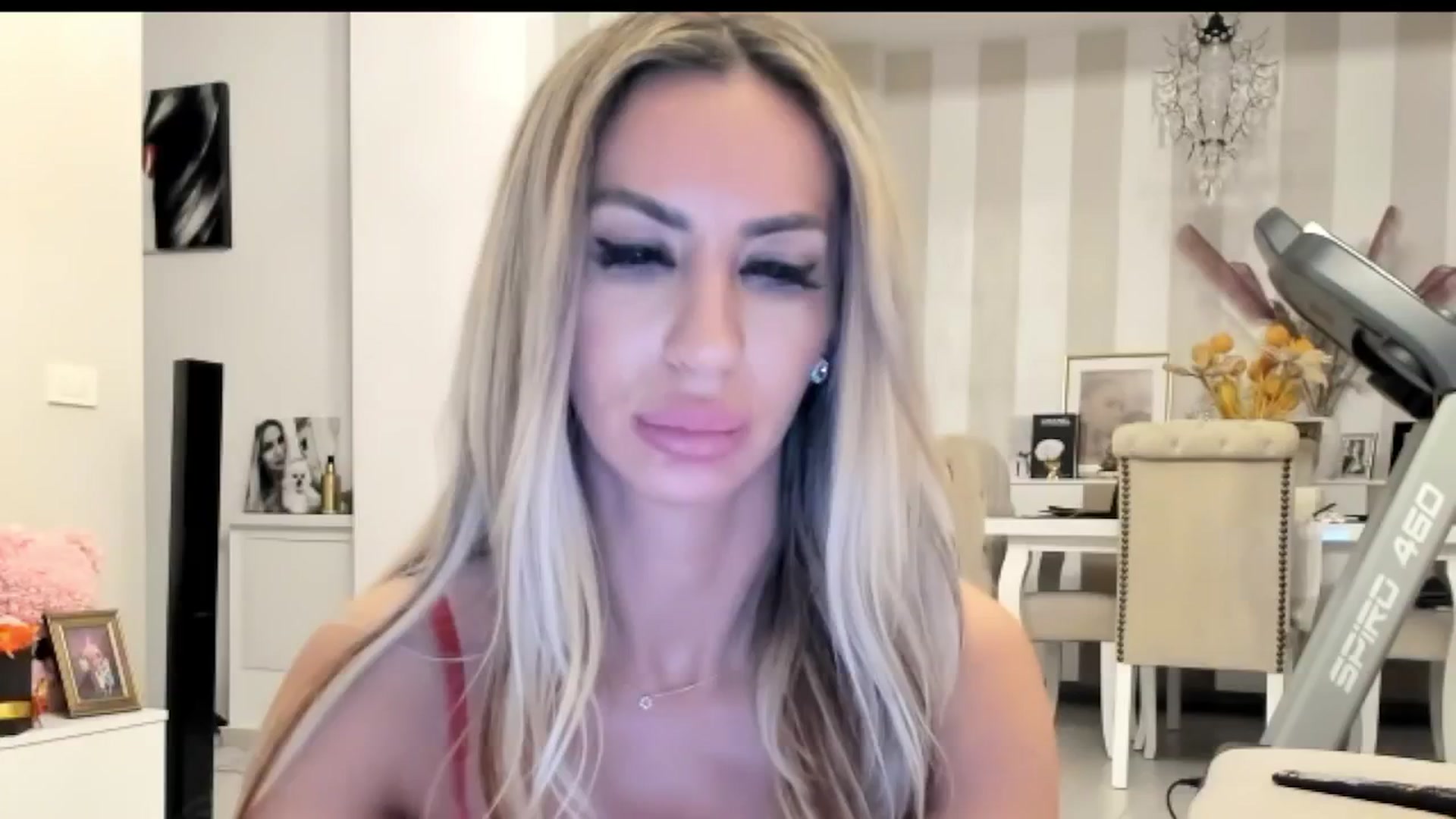 Gallery image thumbnail from Missy_alena's myfreecams stream on, 01/18/2026, 02:40 image 5 of 20