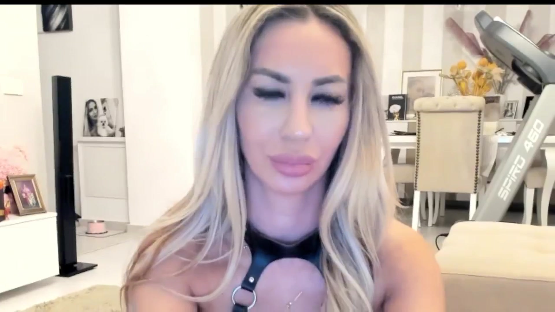 Gallery image thumbnail from Missy_alena's myfreecams stream on, 01/31/2026, 03:12 image 9 of 20