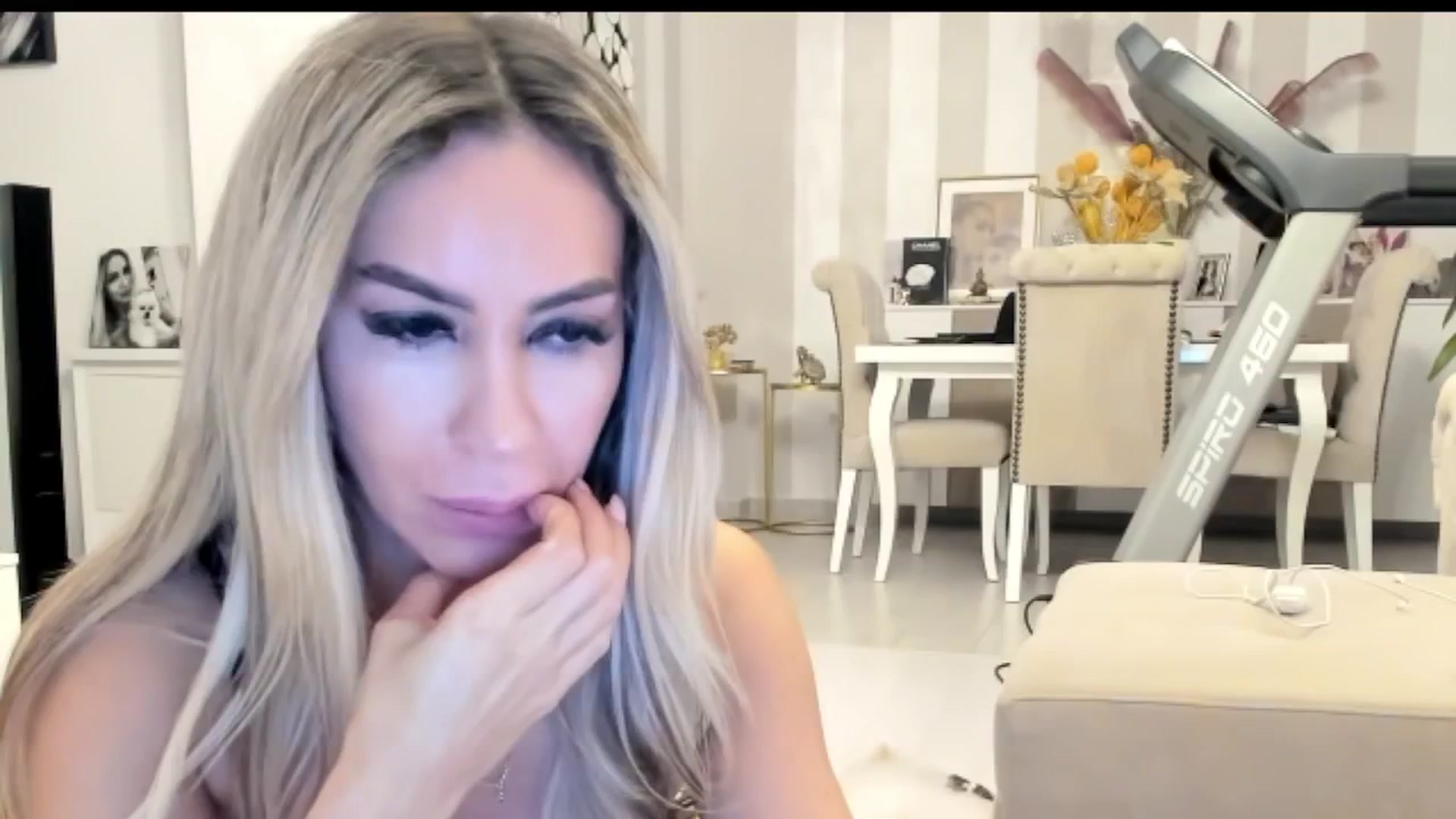 Gallery image thumbnail from Missy_alena's myfreecams stream on, 02/07/2026, 02:35 image 19 of 20
