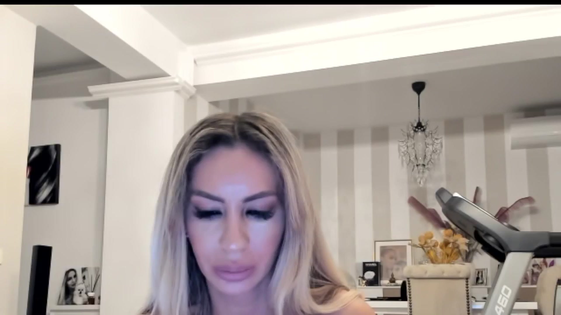 Gallery image thumbnail from Missy_alena's myfreecams stream on, 02/13/2026, 24:51 image 19 of 20