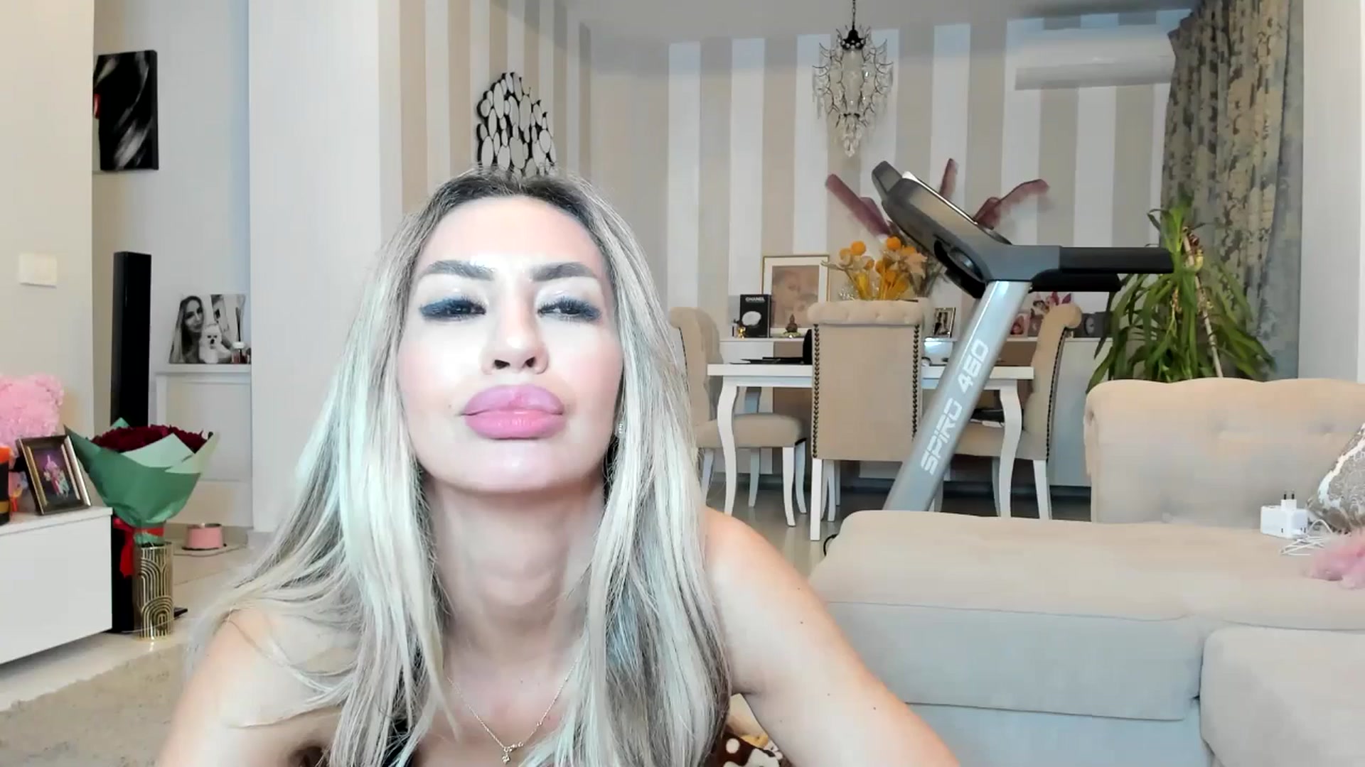 Gallery image thumbnail from Missy_alena's myfreecams stream on, 02/17/2026, 24:16 image 20 of 20